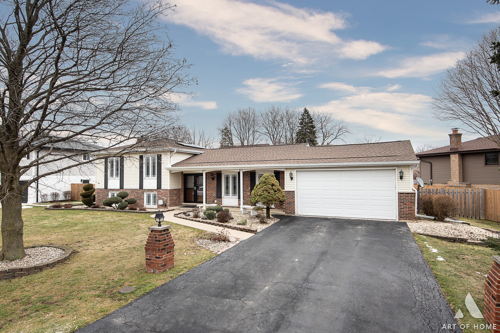 5N301 Fairway Lane
