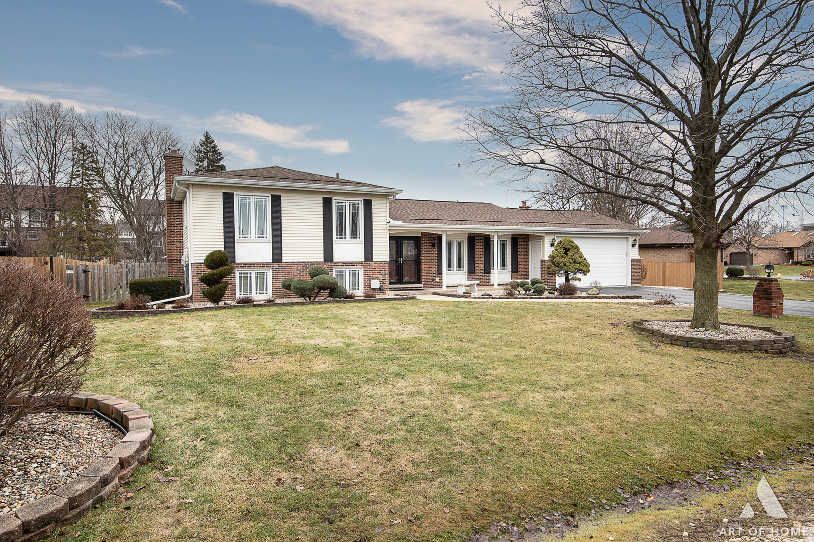 5N301 Fairway Lane