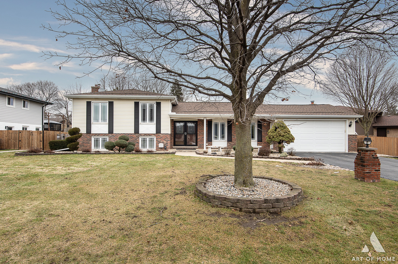 5N301 Fairway Lane
