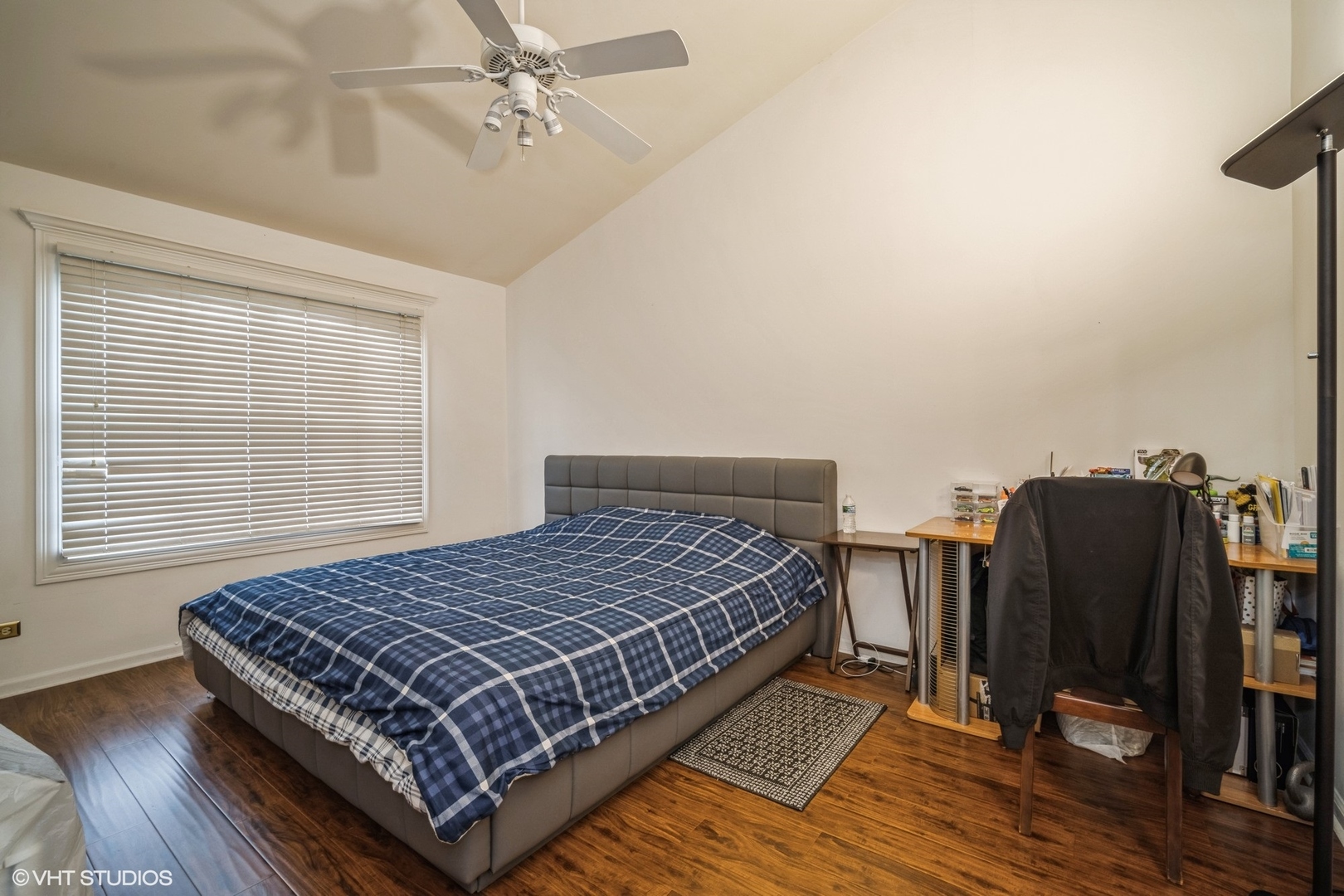 421 Le Parc Circle