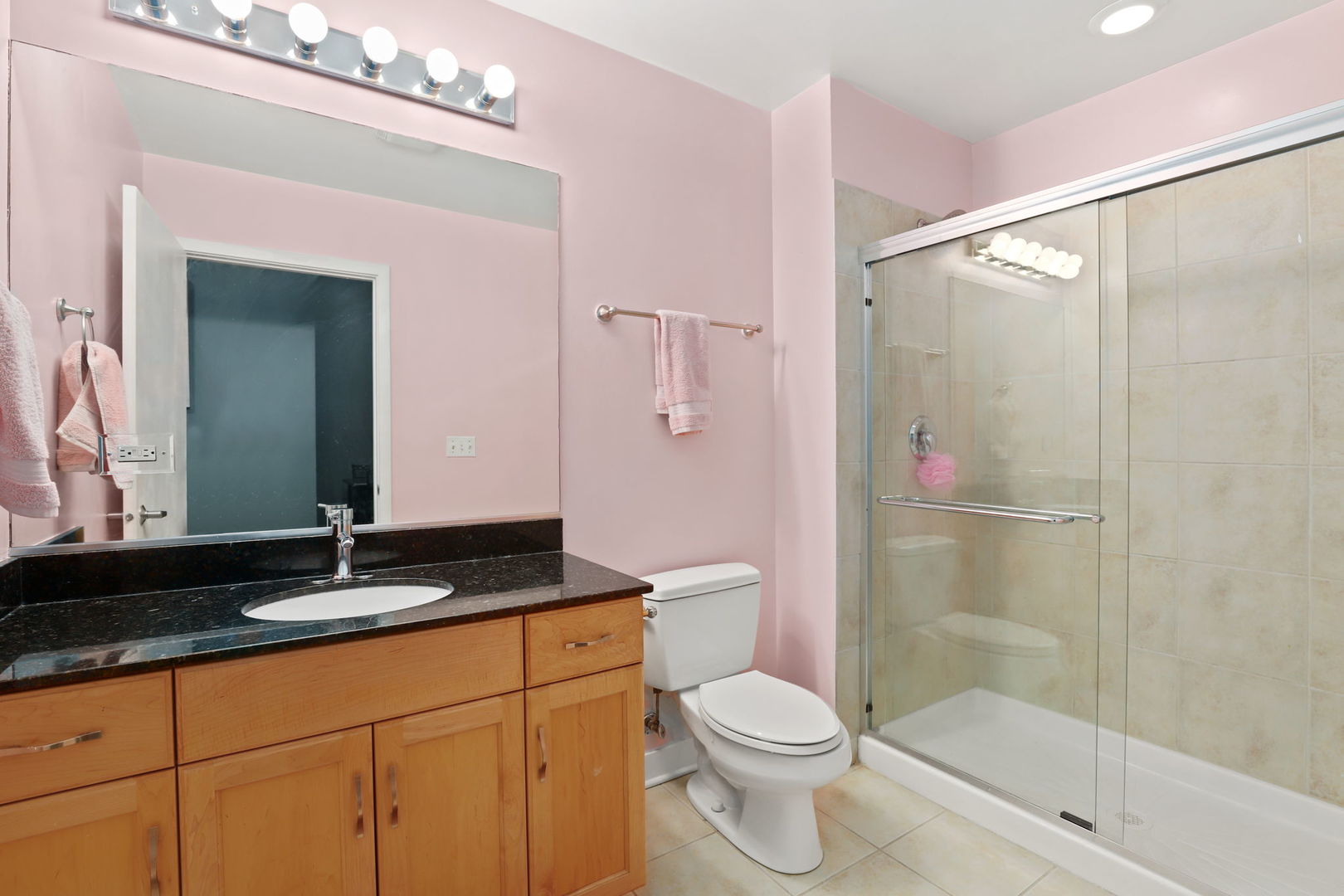2 S Leavitt Street Unit: 401