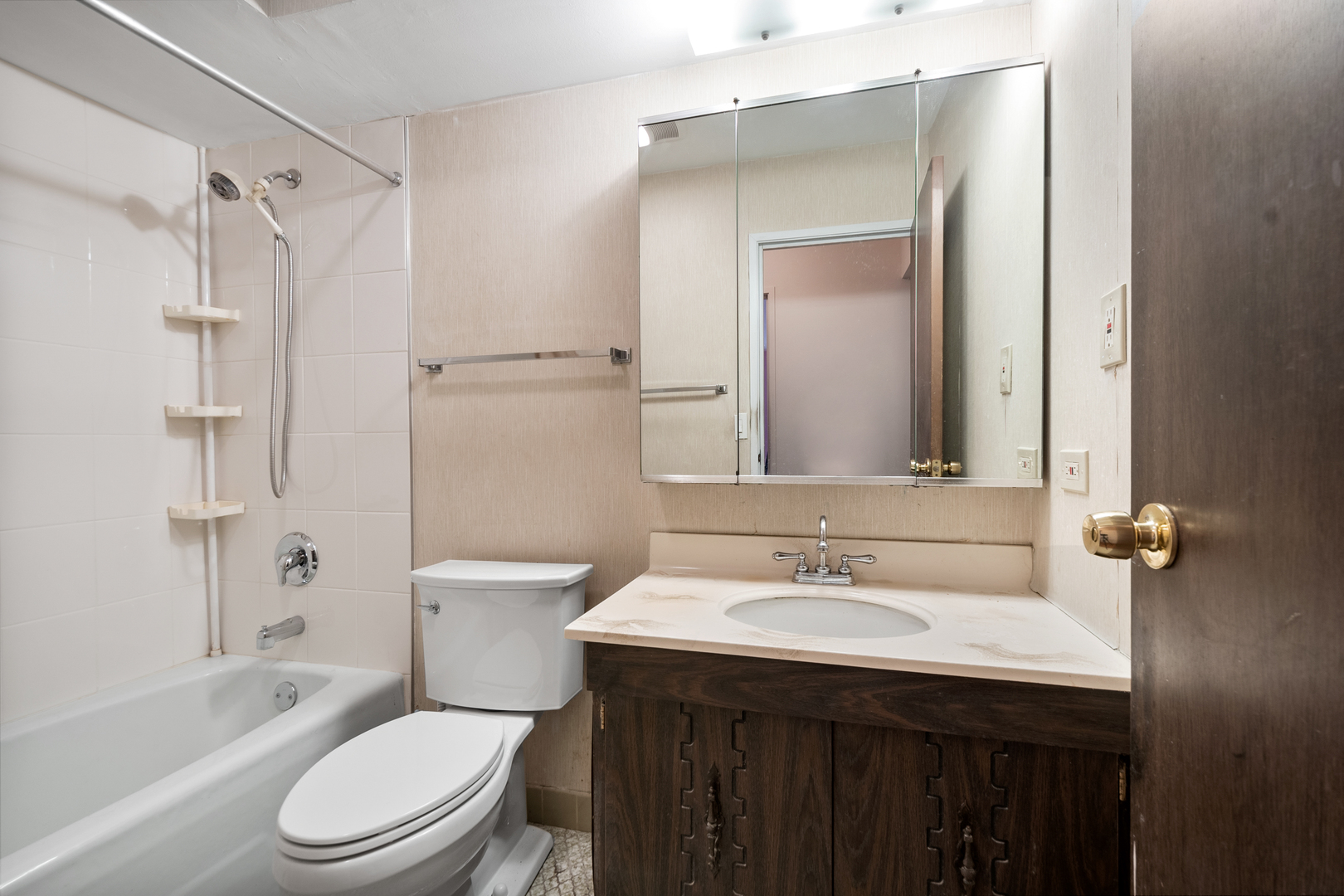 9375 Landings Lane Unit: 206
