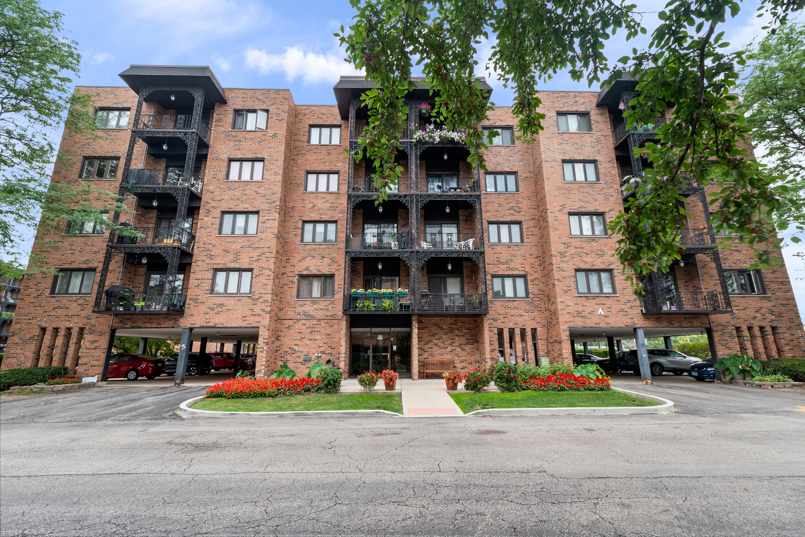 9375 Landings Lane Unit: 206