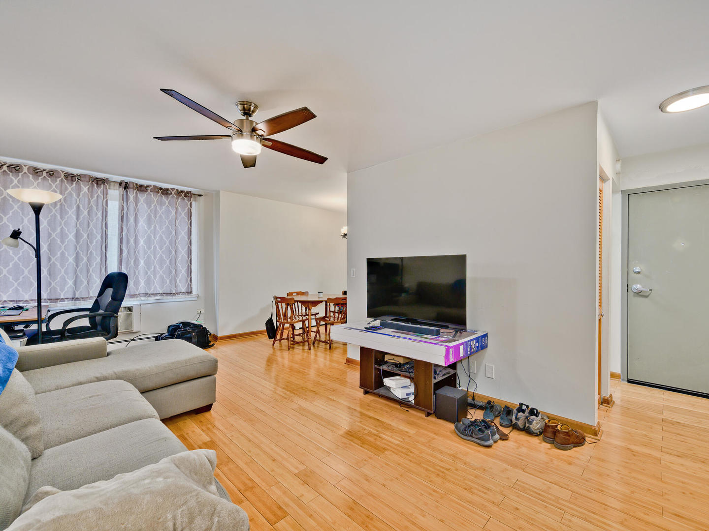 1060 W Hollywood Avenue Unit: 410