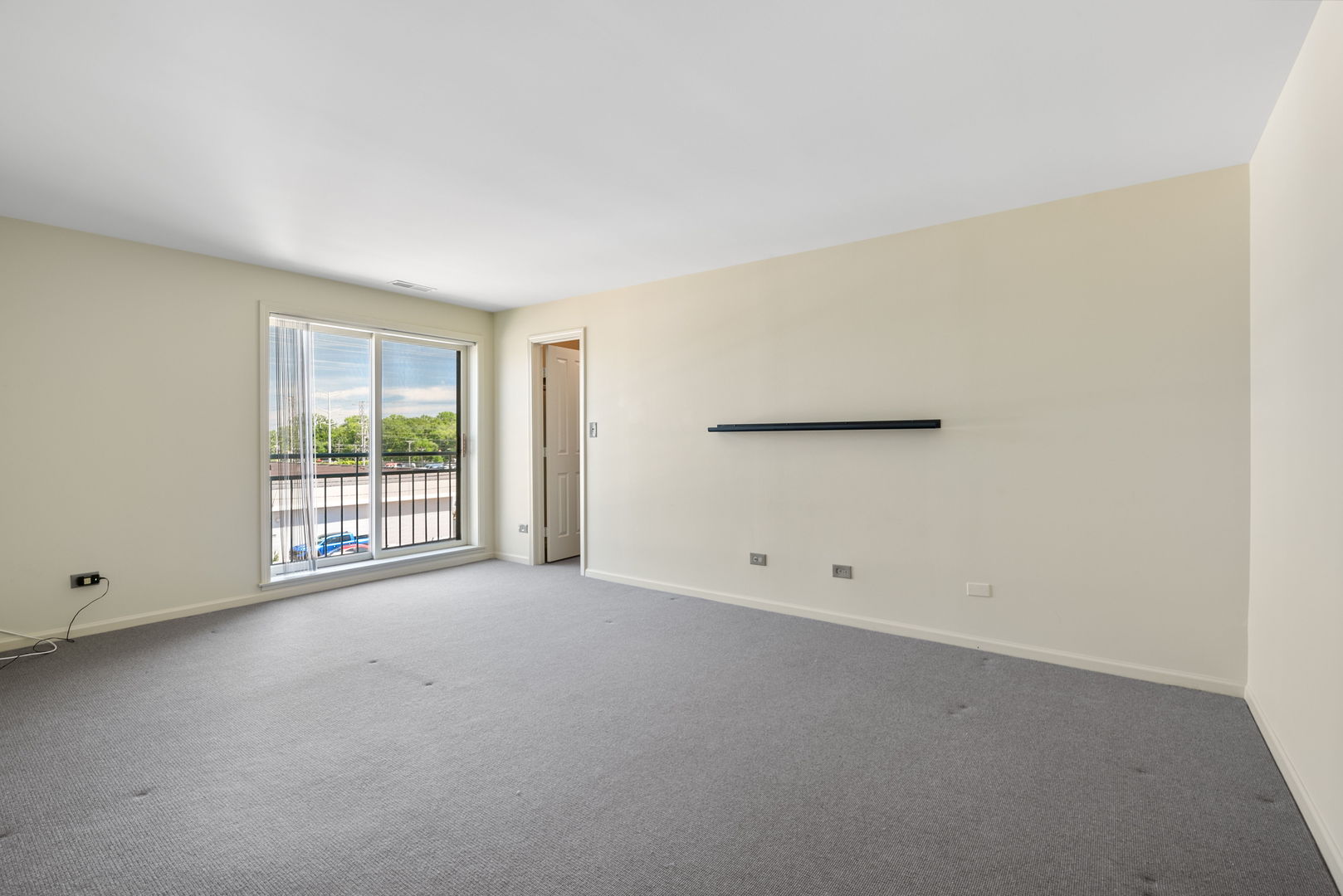 4757 Howard Street Unit: 305