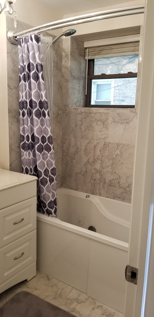 4923 N Kenmore Avenue Unit: G