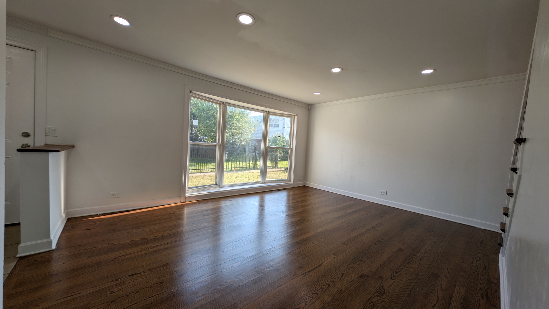 8915 Robin Drive Unit: A