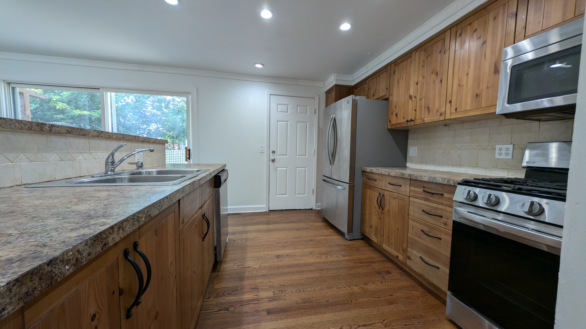 8915 Robin Drive Unit: A