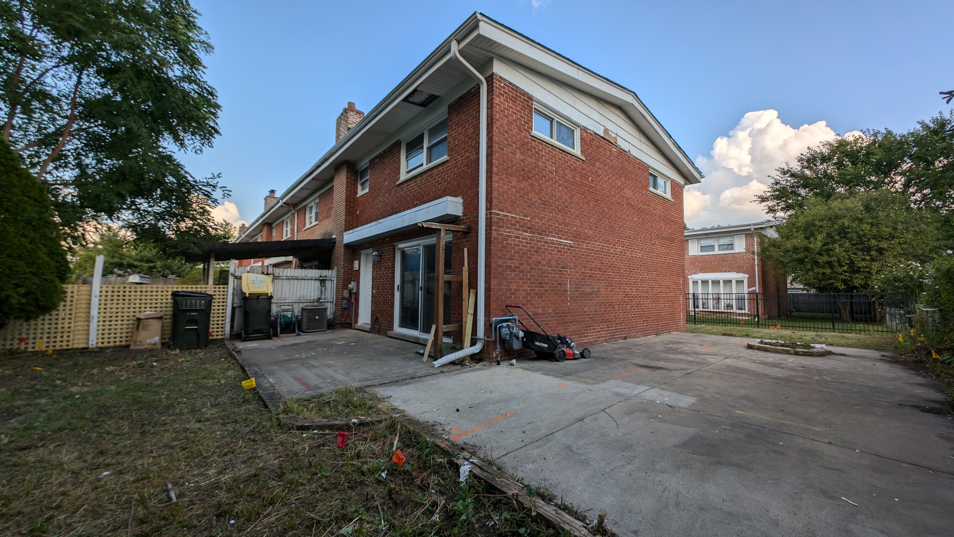 8915 Robin Drive Unit: A