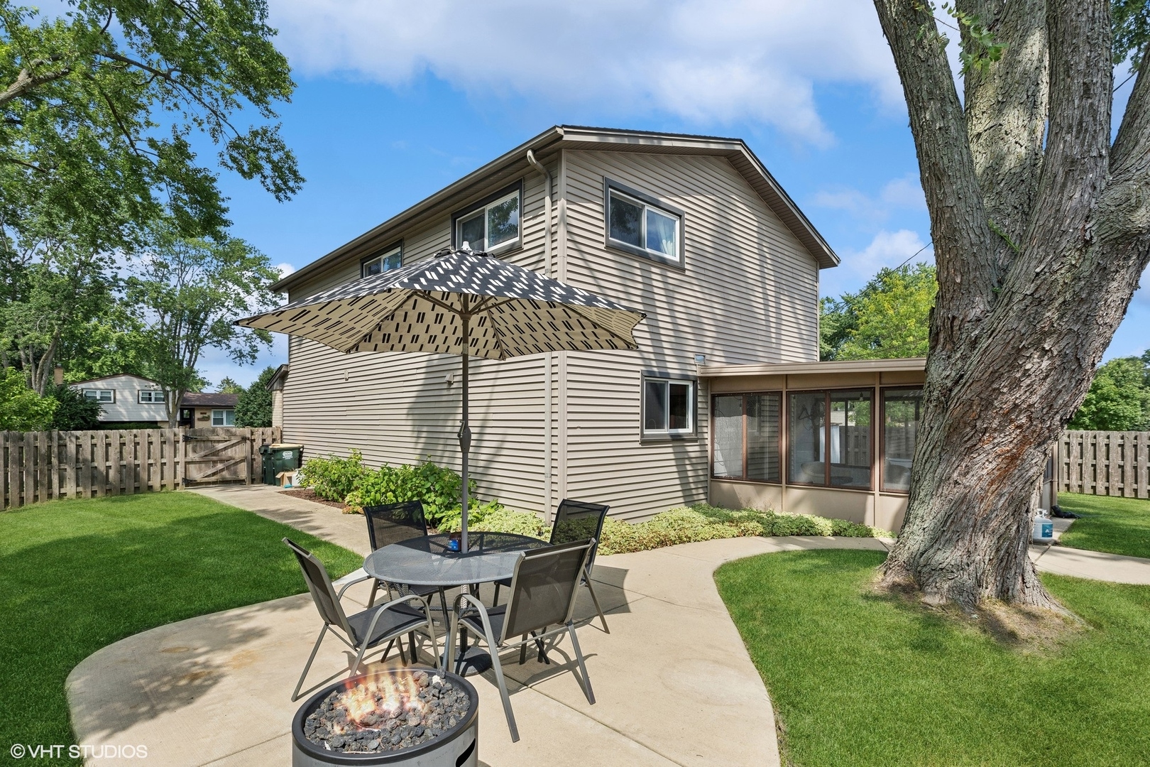 2319 N Huron Street