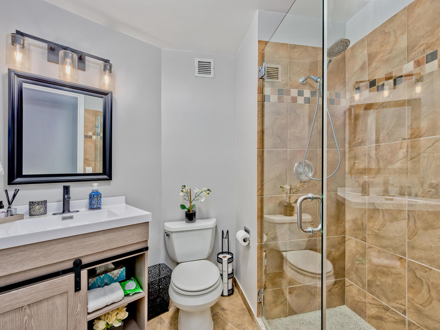 3925 Triumvera Drive Unit: 6C