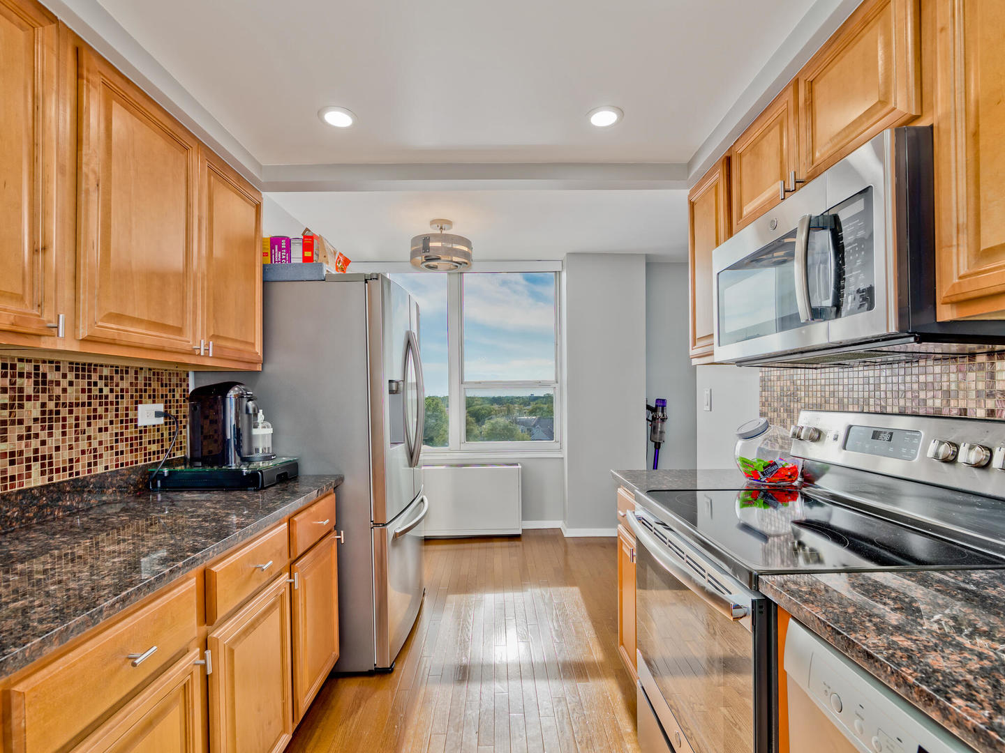 3925 Triumvera Drive Unit: 6C