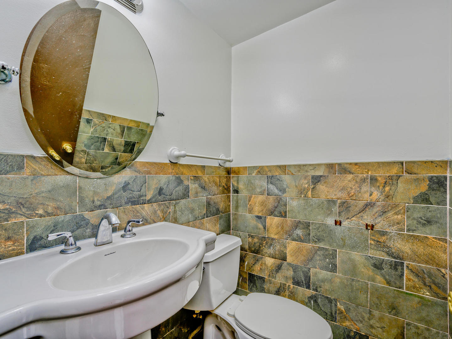 1416 W Chase Avenue Unit: A