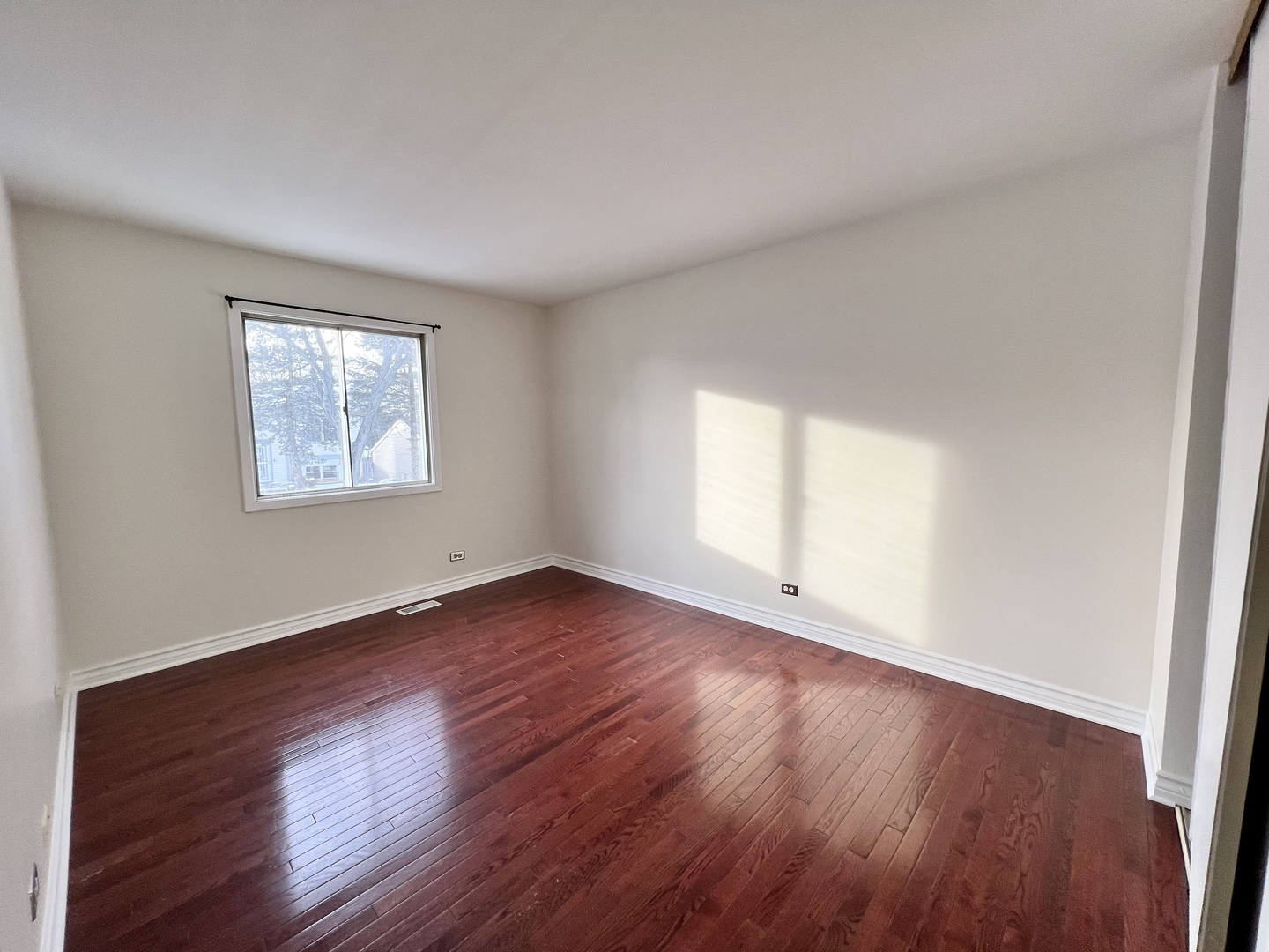 25 MONTEREY Drive