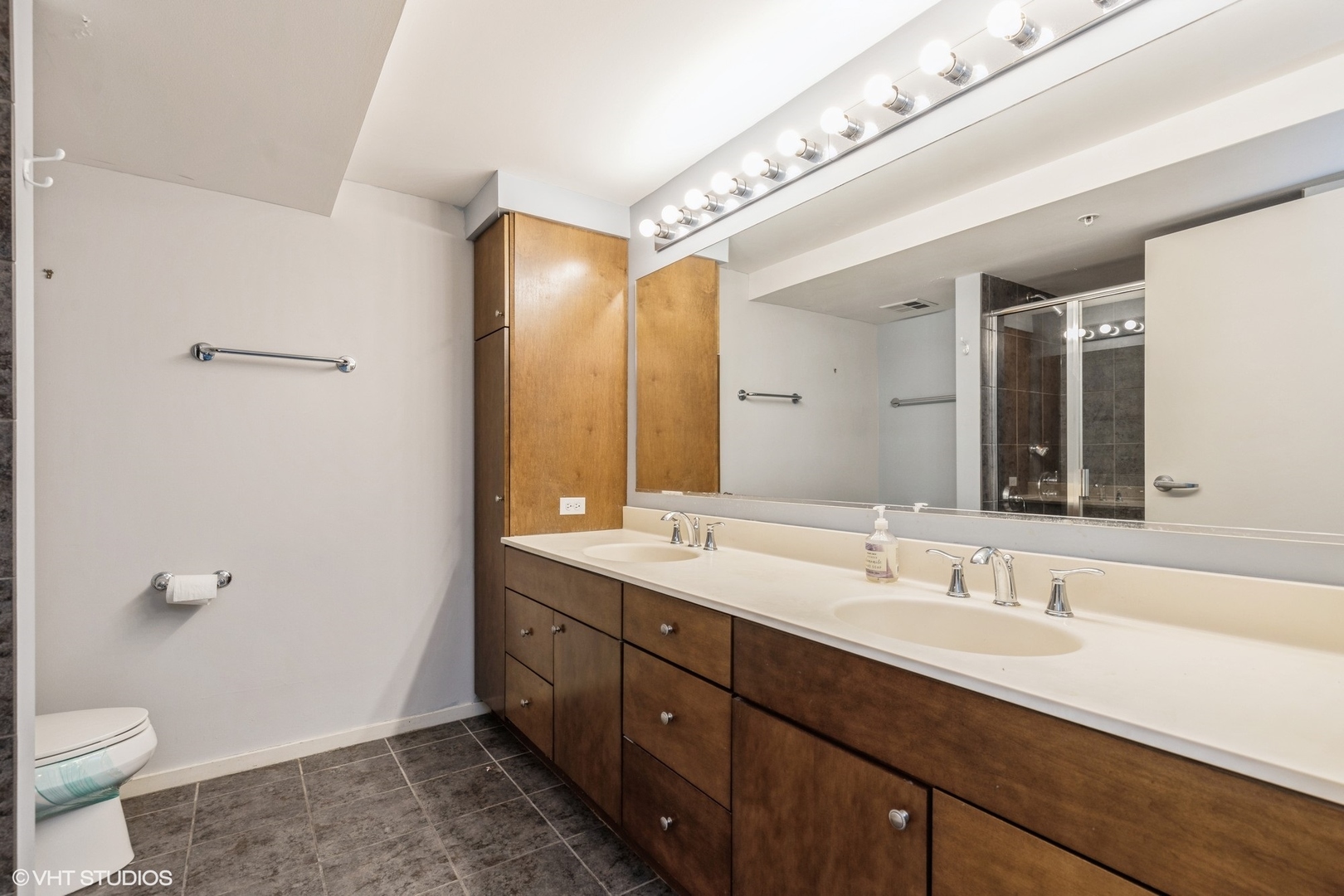 9725 Woods Drive Unit: 1109