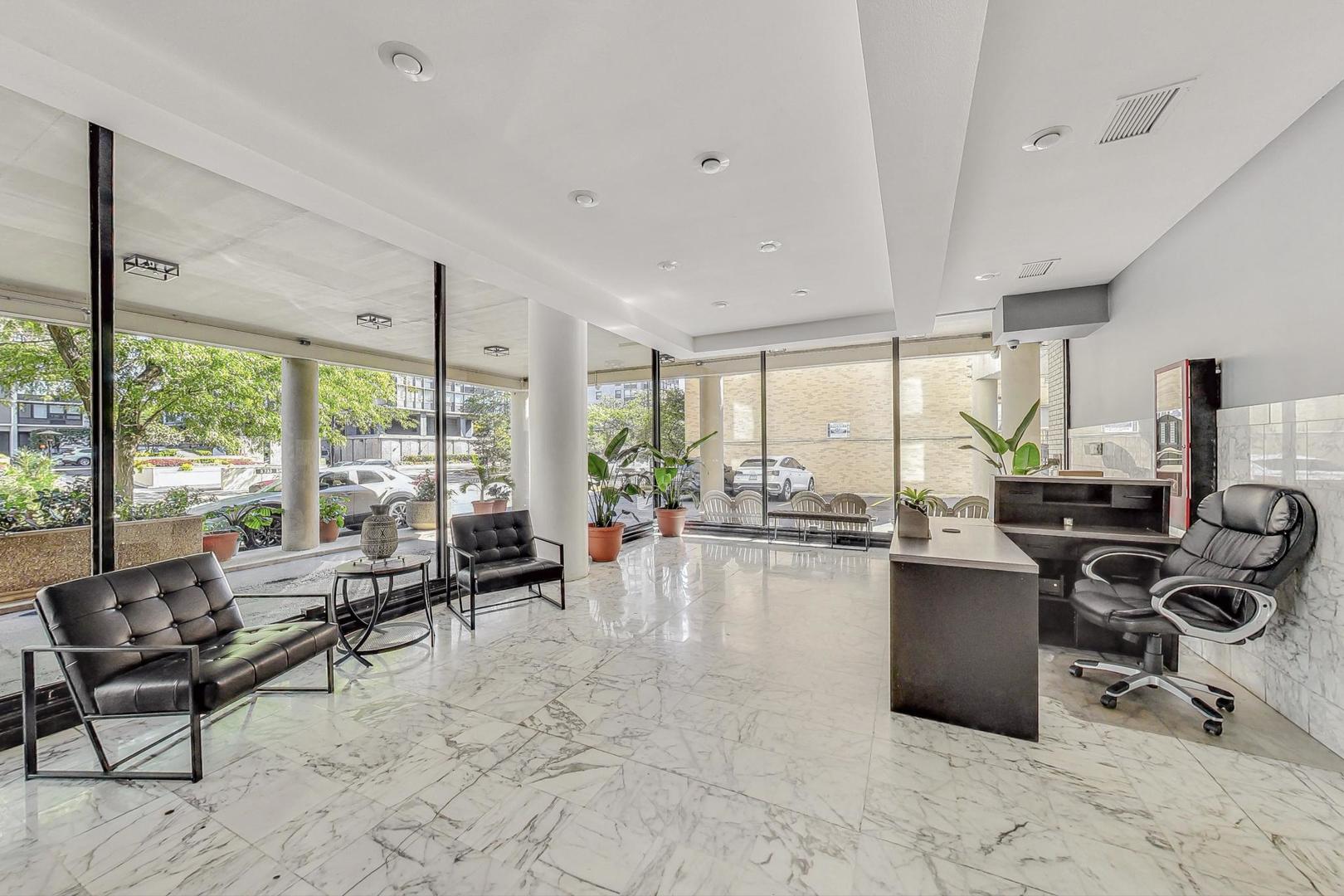 5740 N Sheridan Road Unit: 7D