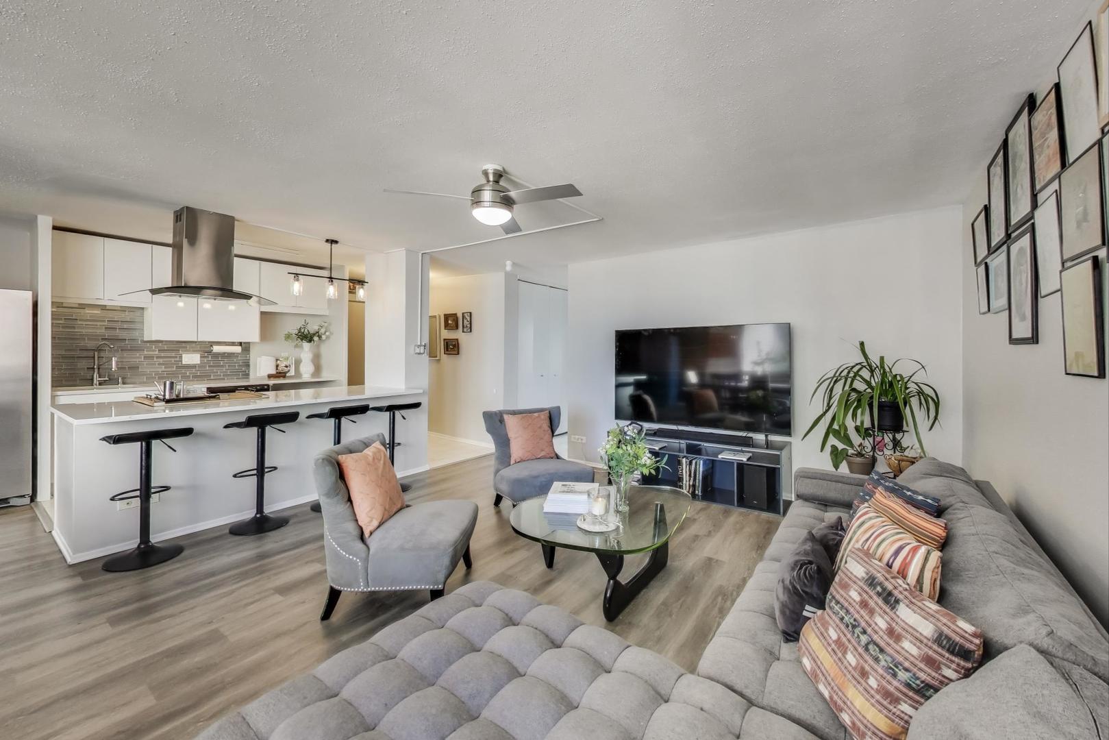 5740 N Sheridan Road Unit: 7D
