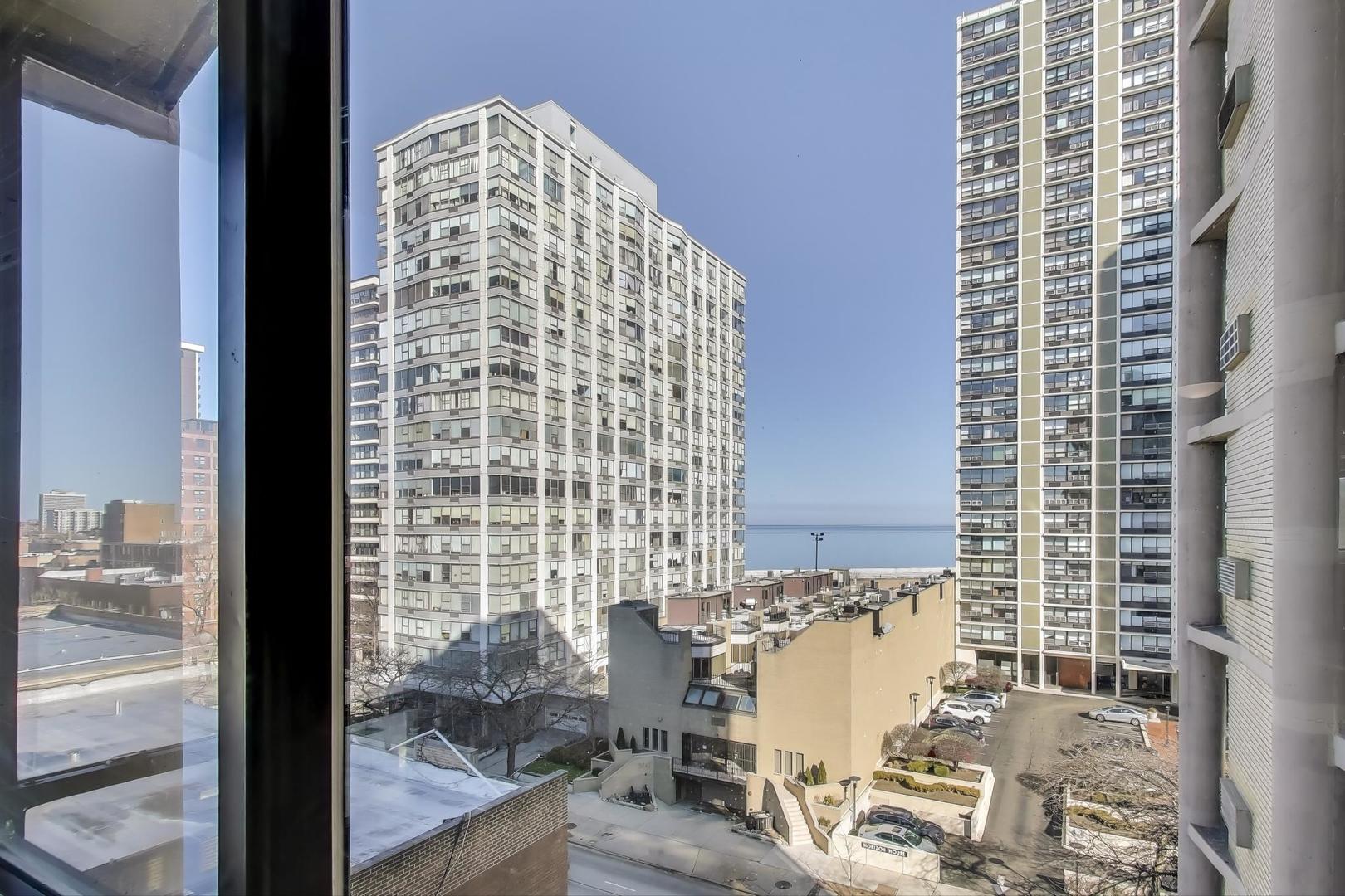 5740 N Sheridan Road Unit: 7D