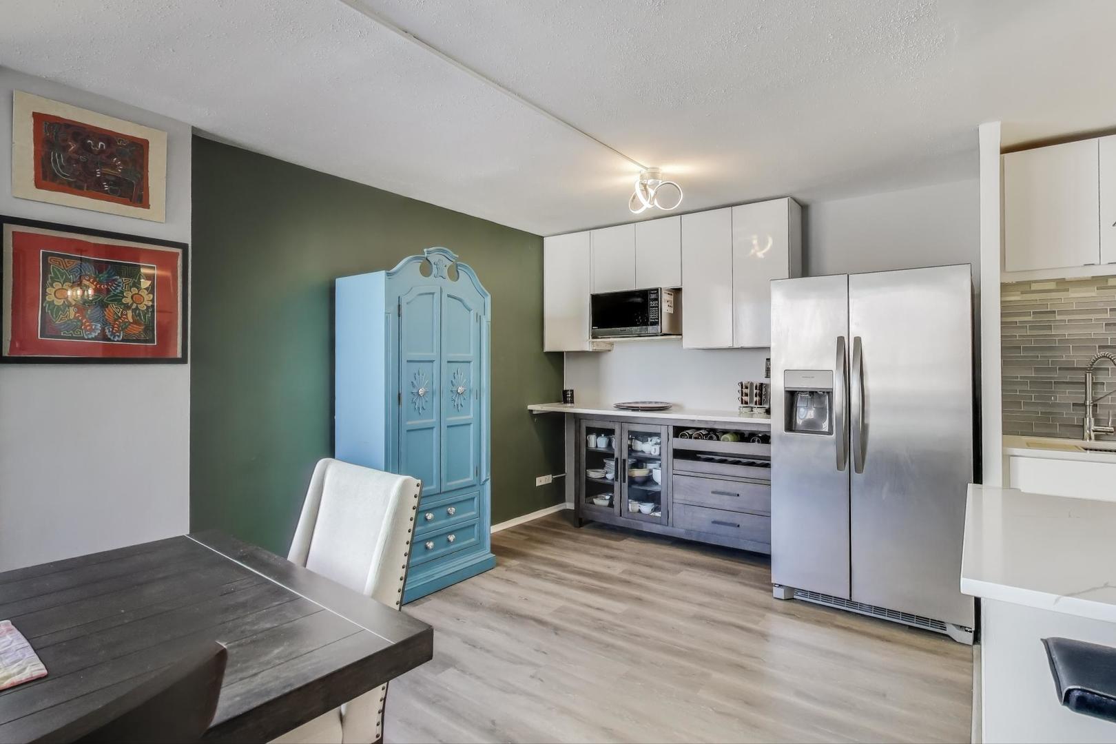 5740 N Sheridan Road Unit: 7D
