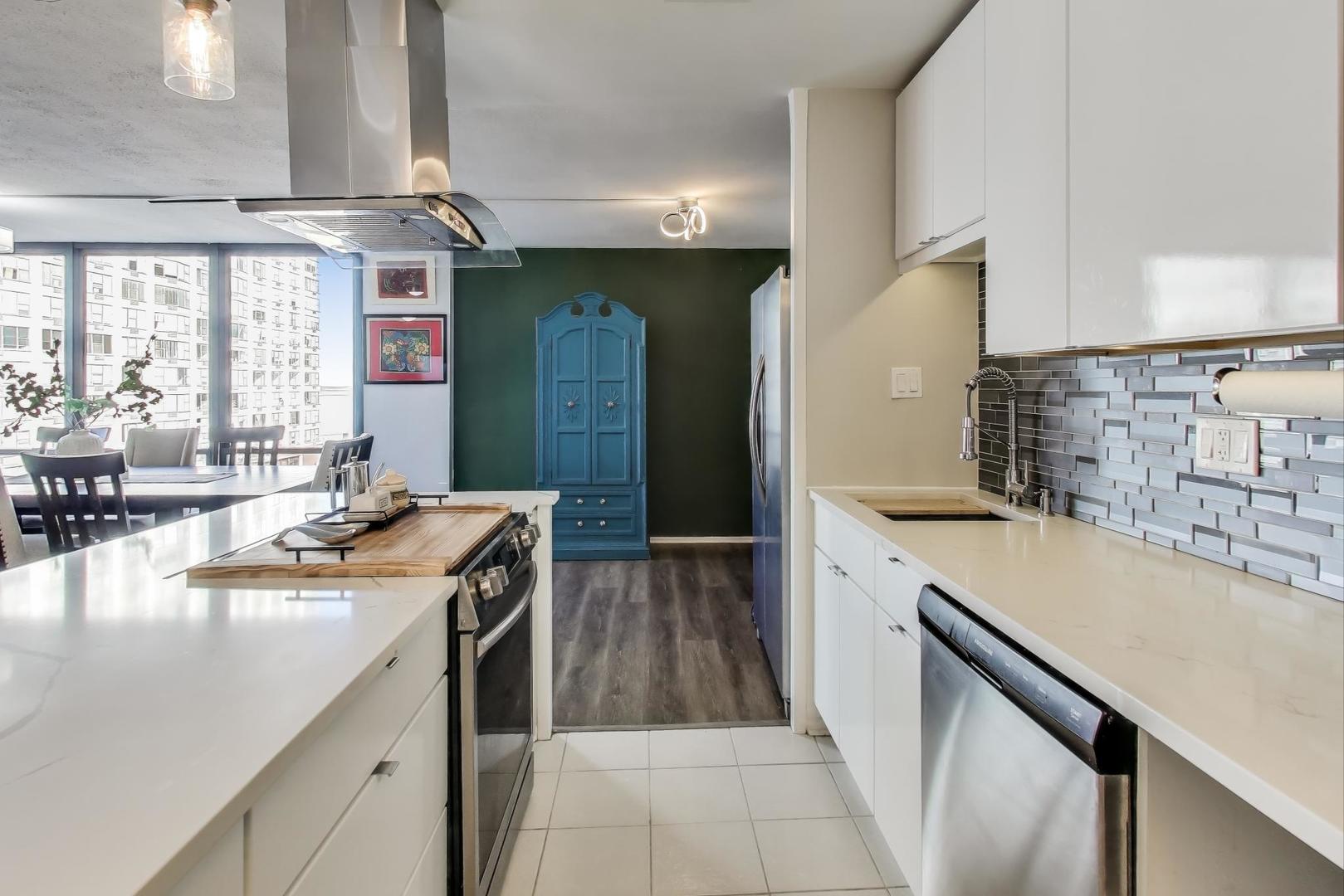 5740 N Sheridan Road Unit: 7D