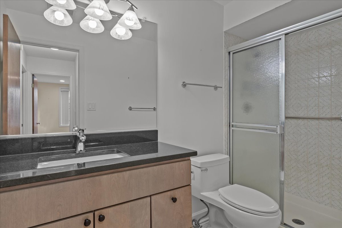 9560 Gross Point Road Unit: 201