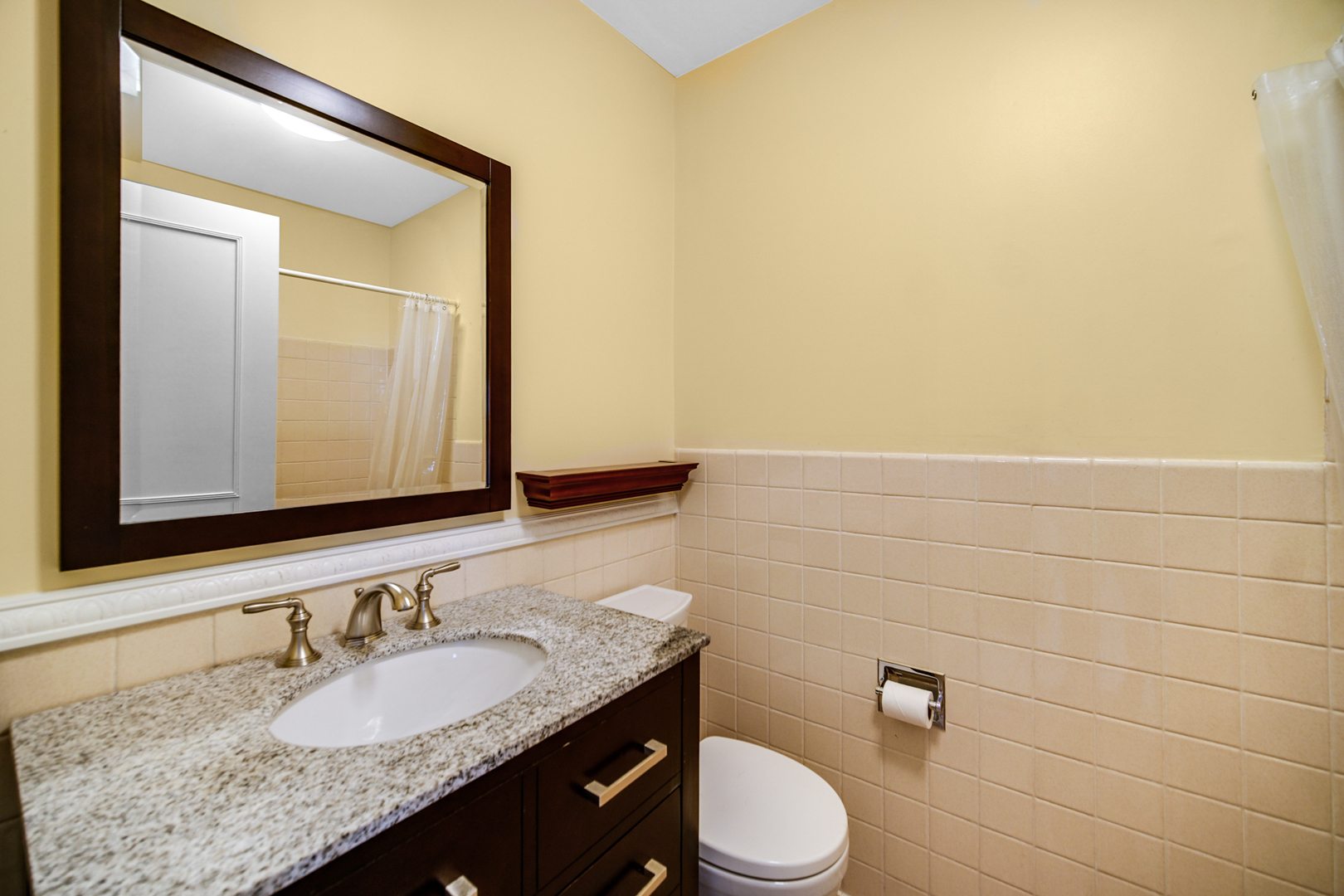 911 Waukegan Road Unit: A
