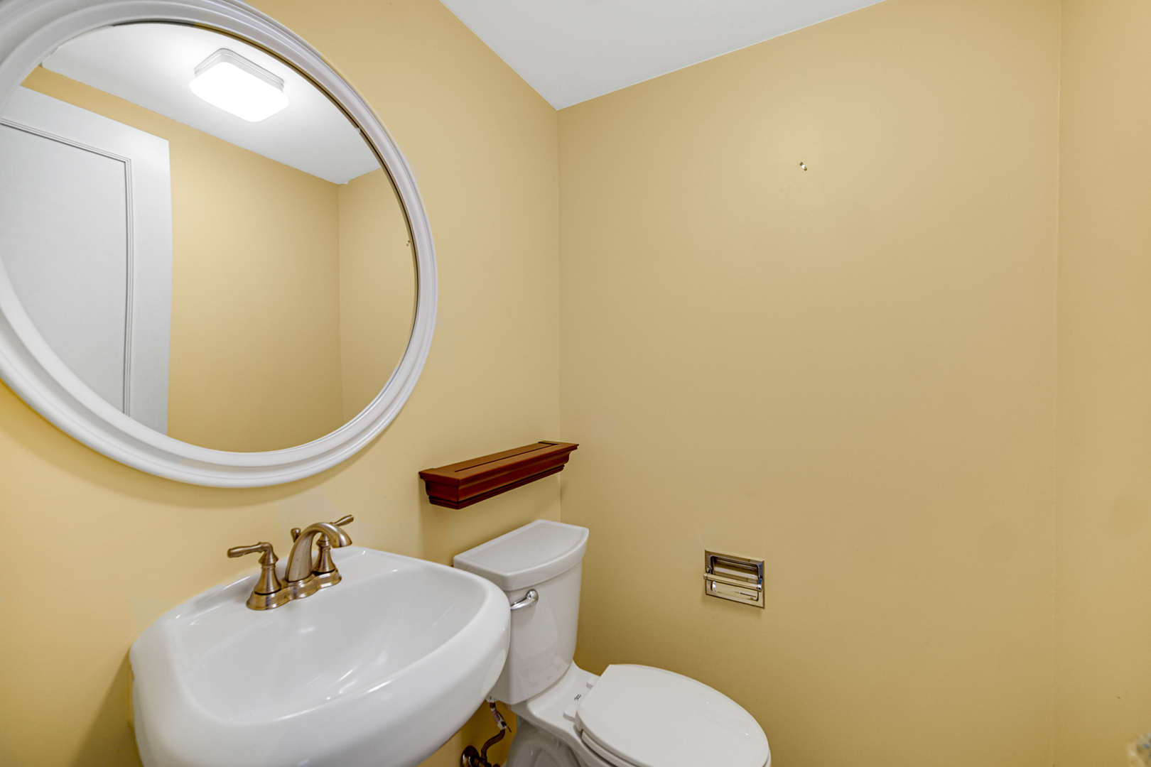 911 Waukegan Road Unit: A