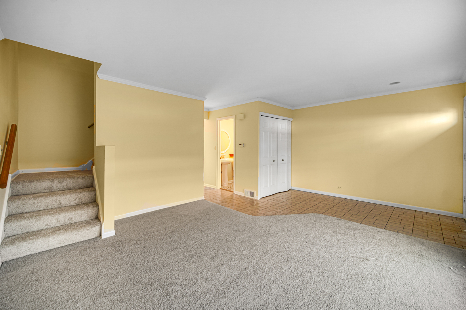 911 Waukegan Road Unit: A