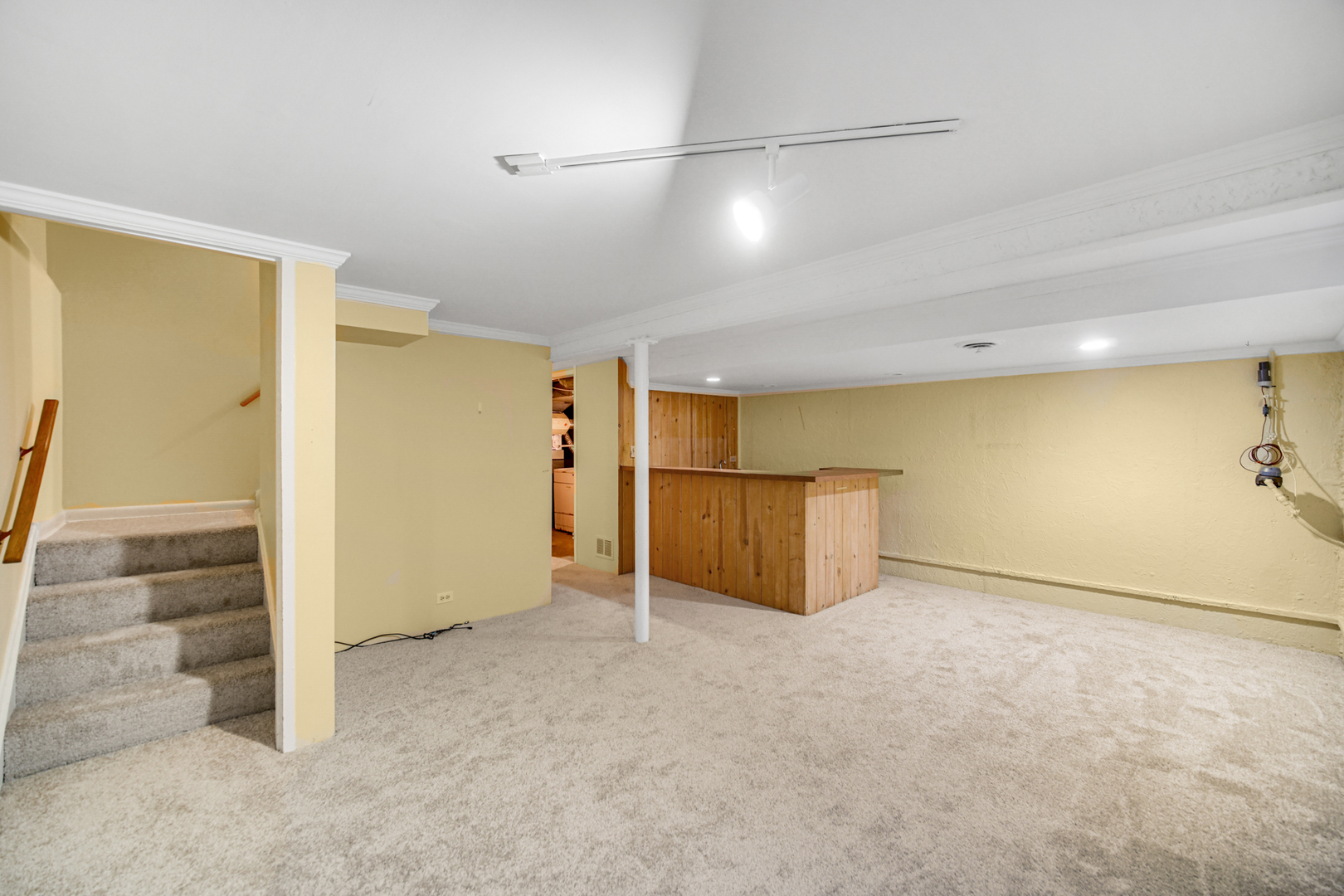 911 Waukegan Road Unit: A