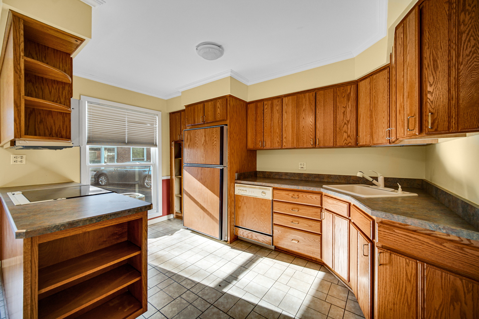 911 Waukegan Road Unit: A