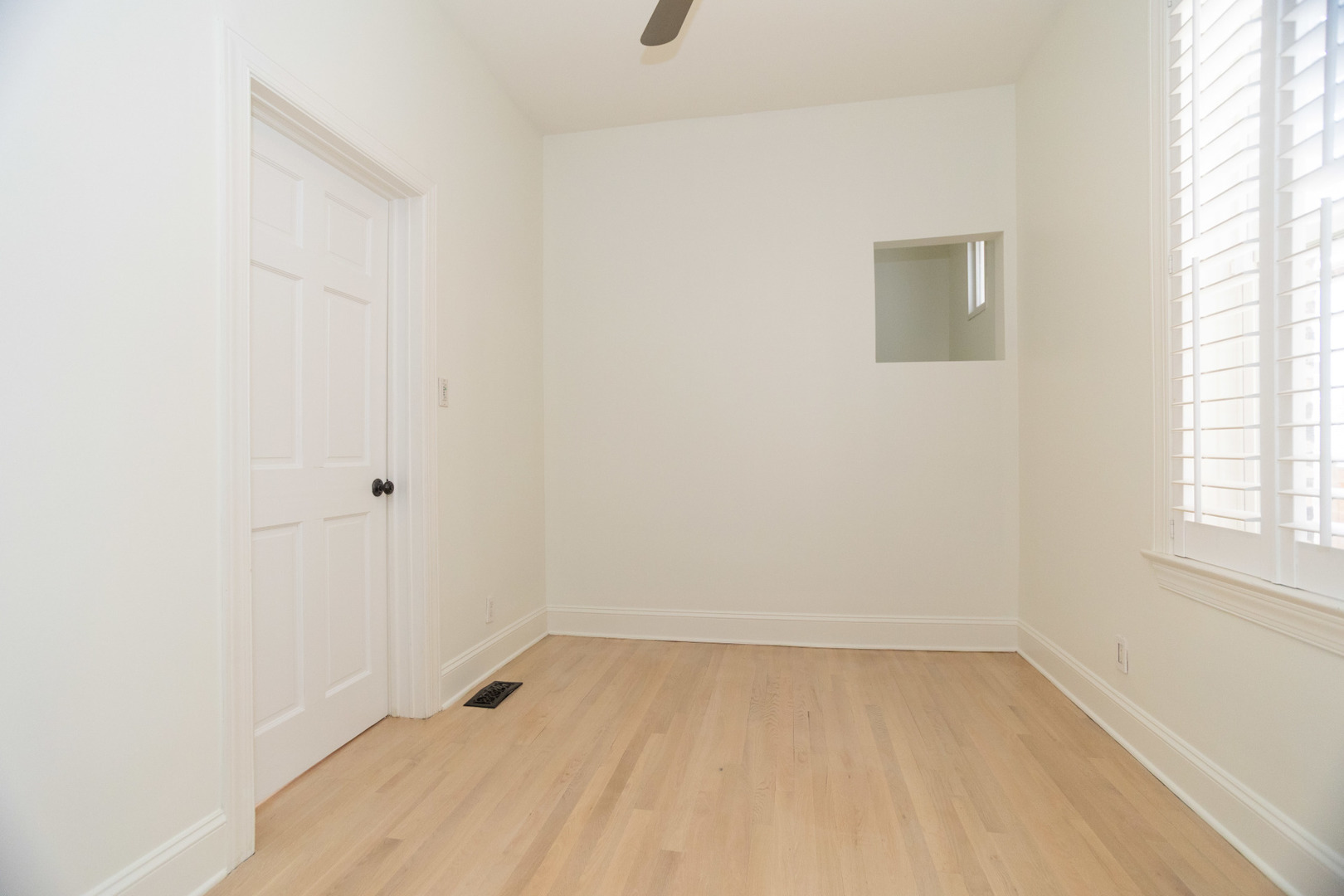 2315 W Thomas Street Unit: 1R