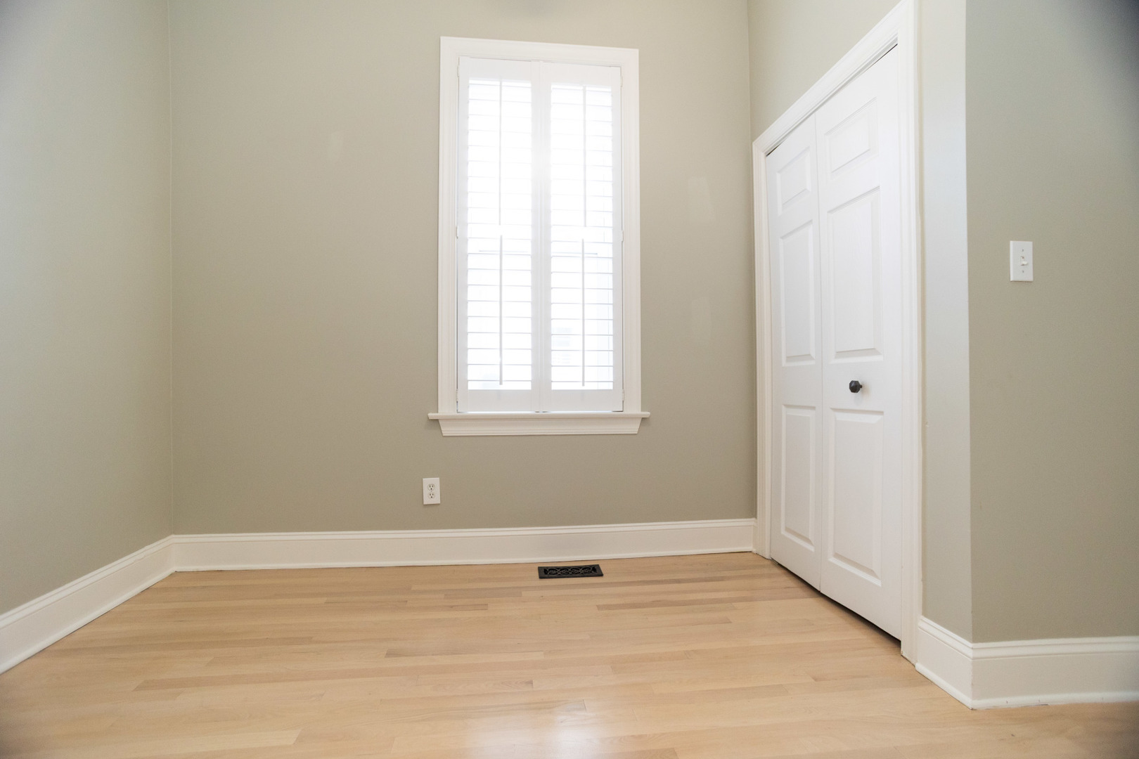 2315 W Thomas Street Unit: 1R