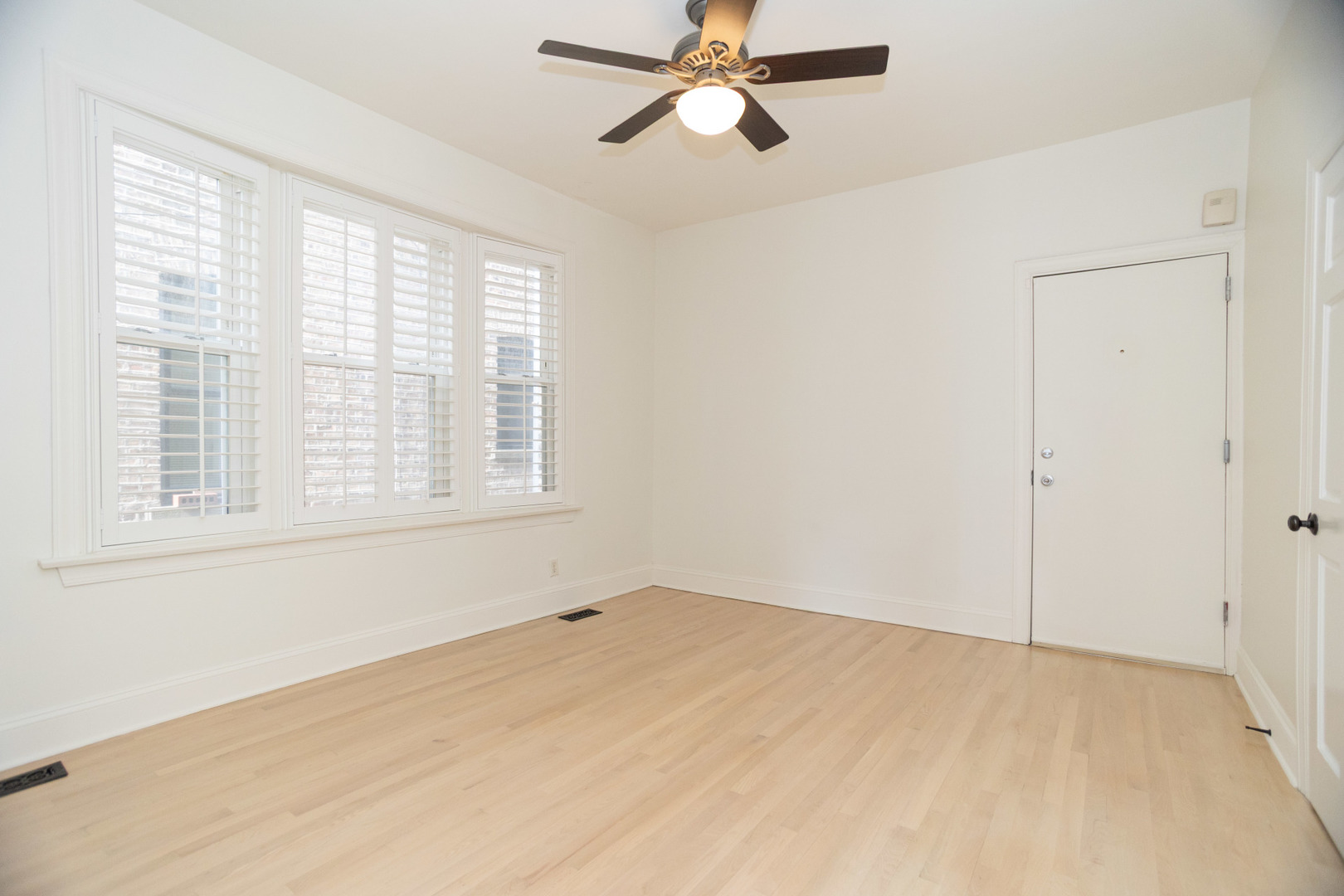 2315 W Thomas Street Unit: 1R