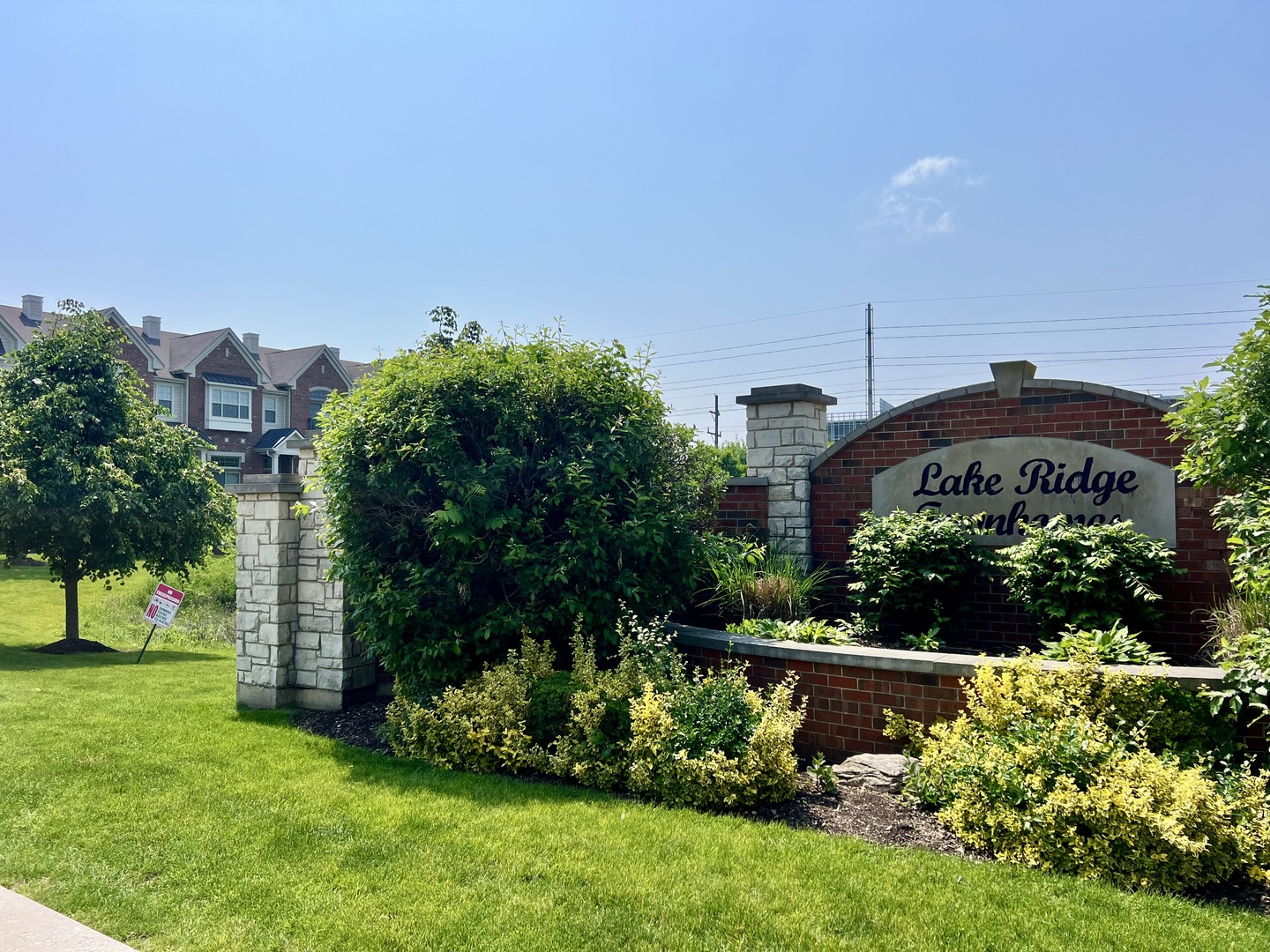 1464 Lakeridge Court Unit: 1464