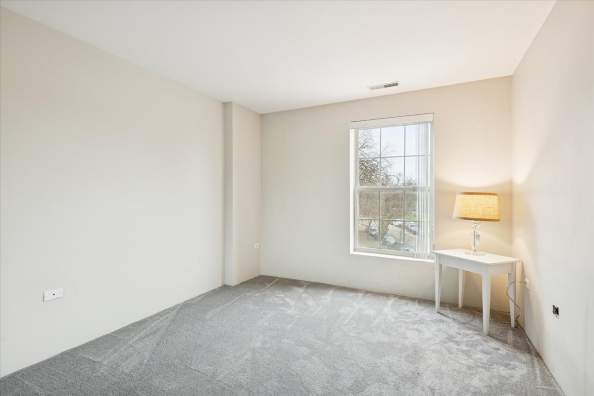 1800 Dewes Street Unit: 305