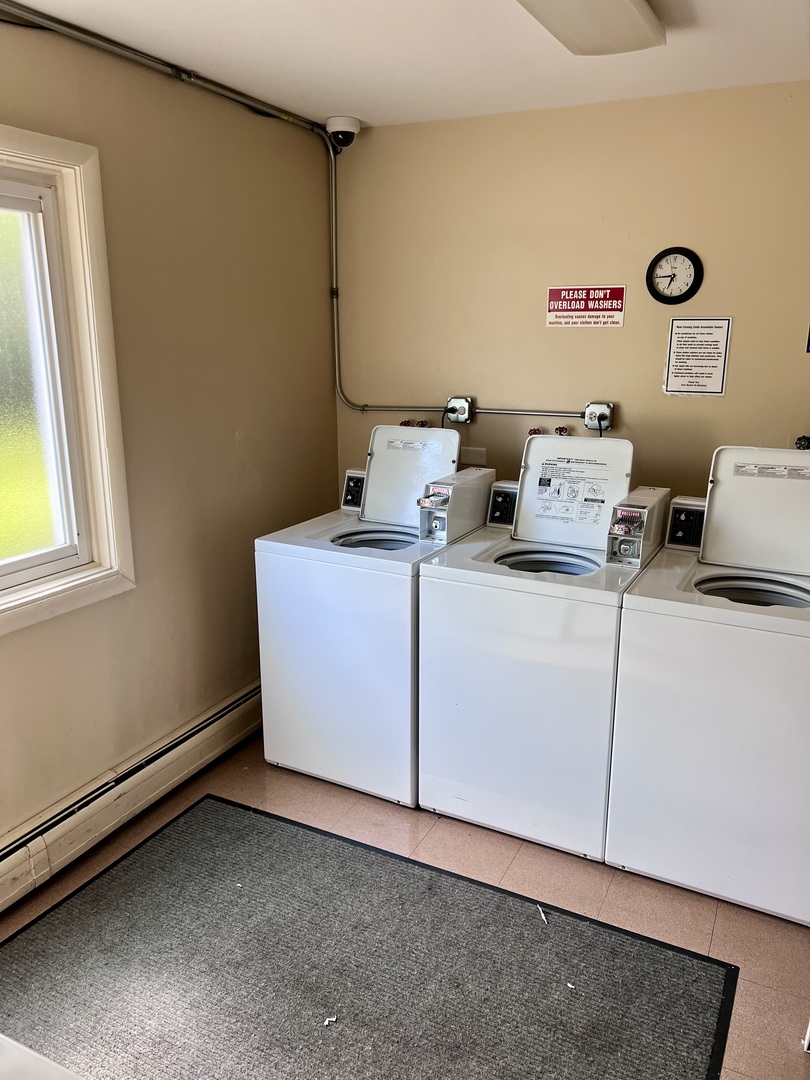 3415 83rd Street Unit: E16