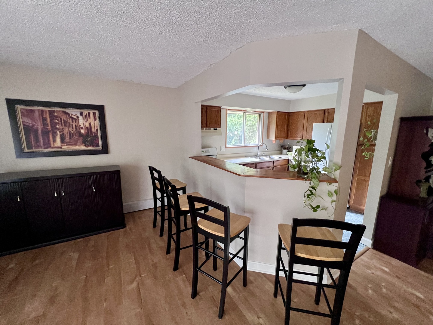 3415 83rd Street Unit: E16