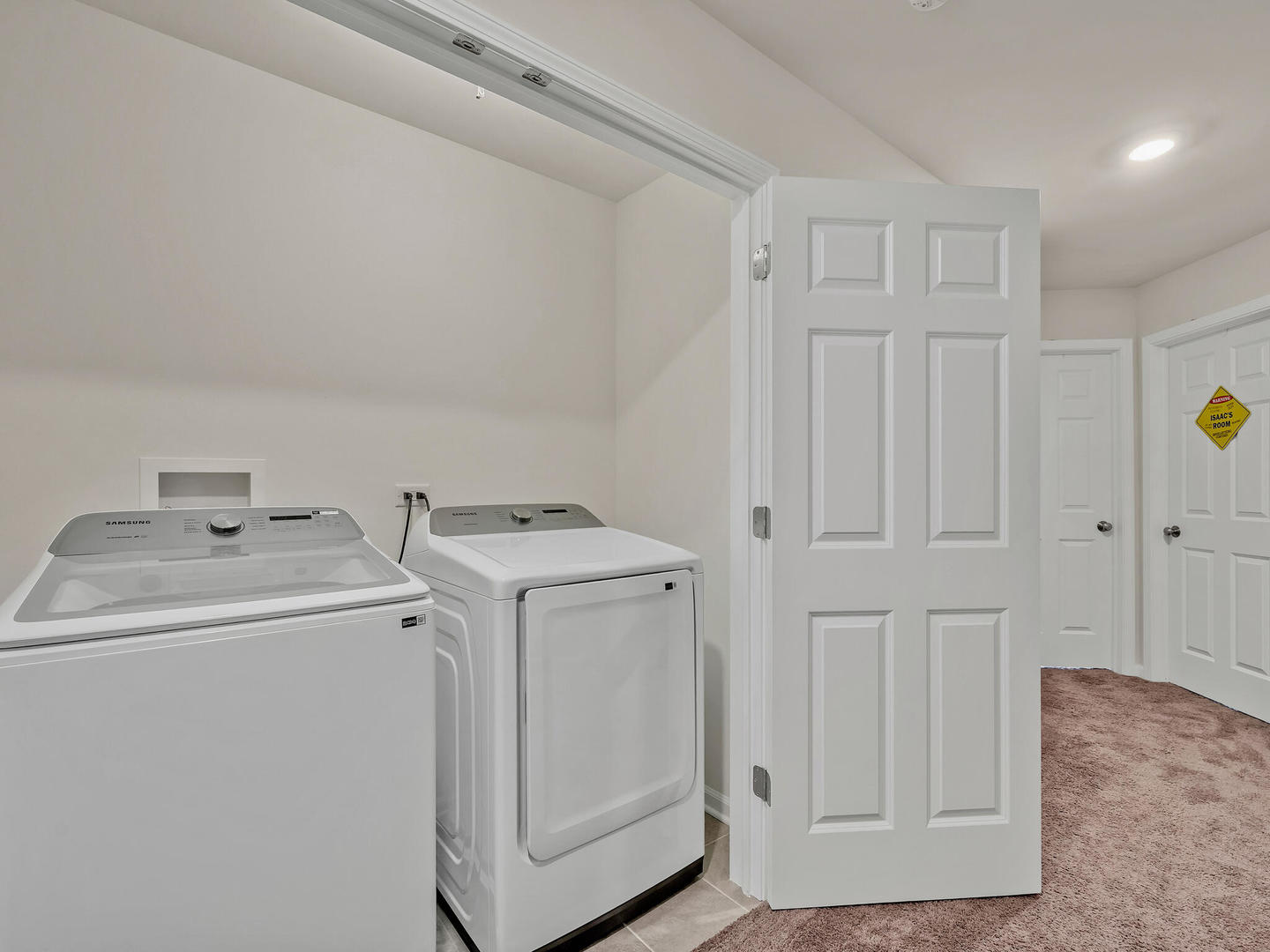 1617 Albany Street Unit: 1617