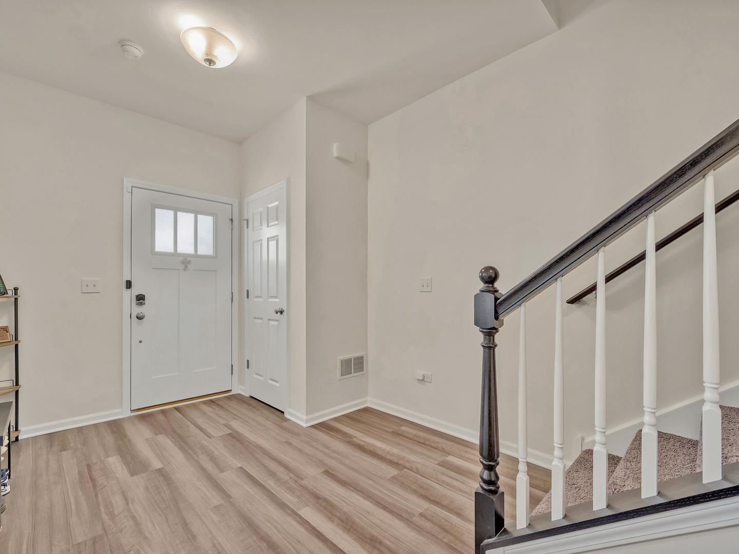 1617 Albany Street Unit: 1617