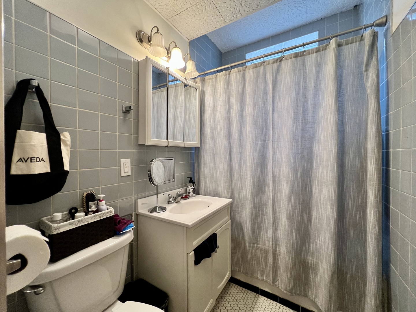 4310 N MASON Avenue Unit: 1