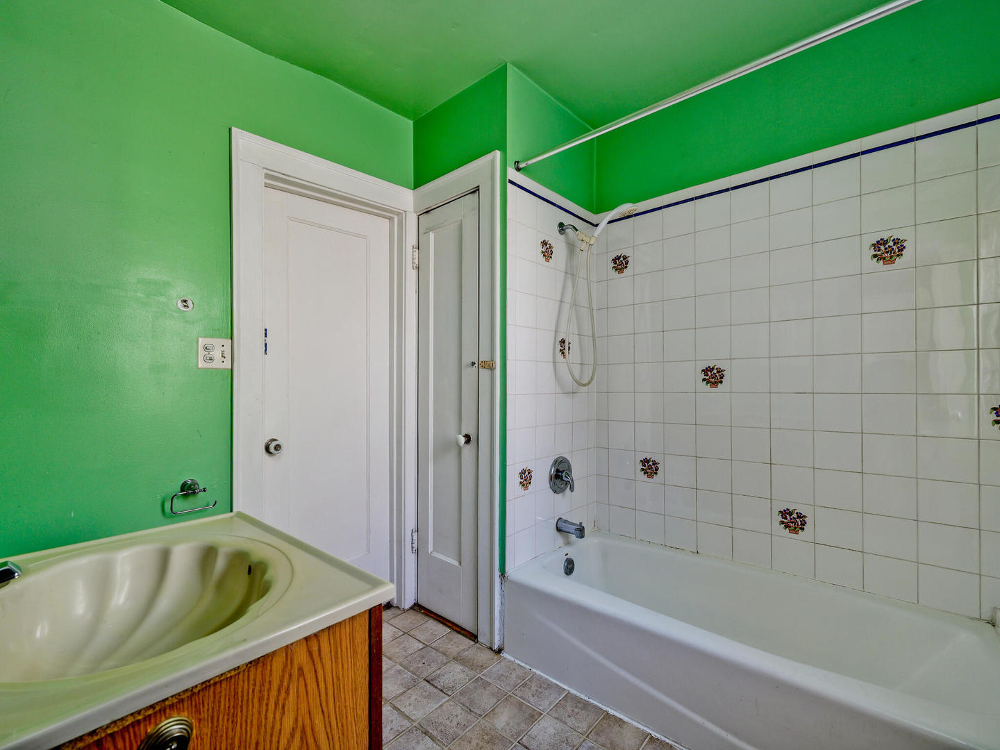 6457 N Bell Avenue Unit: 2