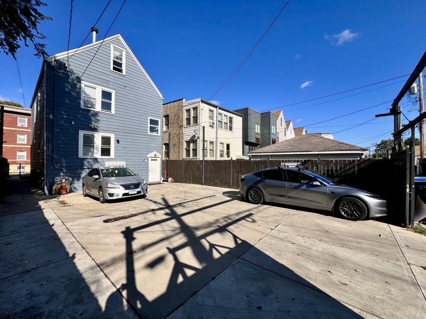 2915 N Lawndale Avenue Unit: 0