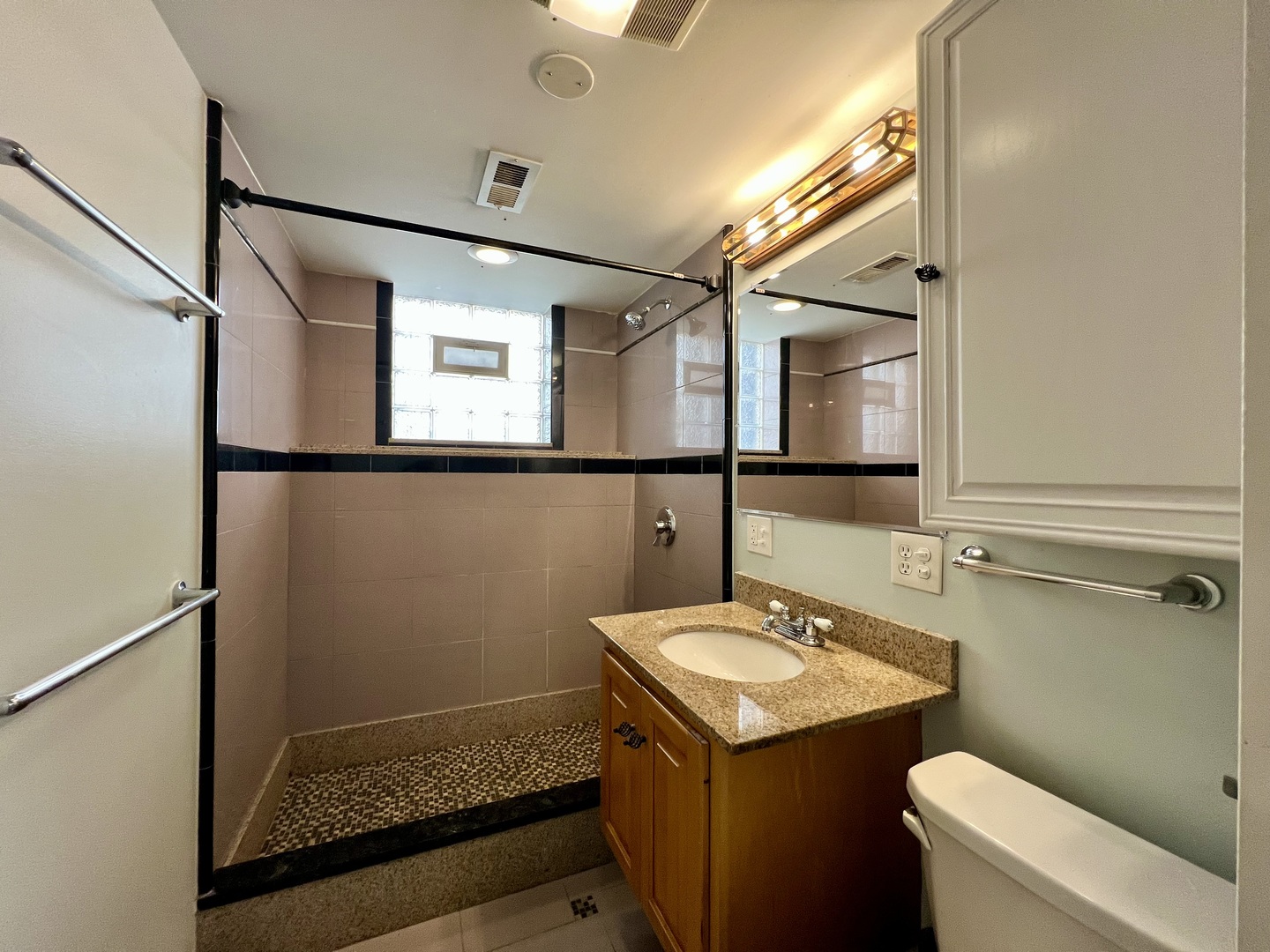 2915 N Lawndale Avenue Unit: 0