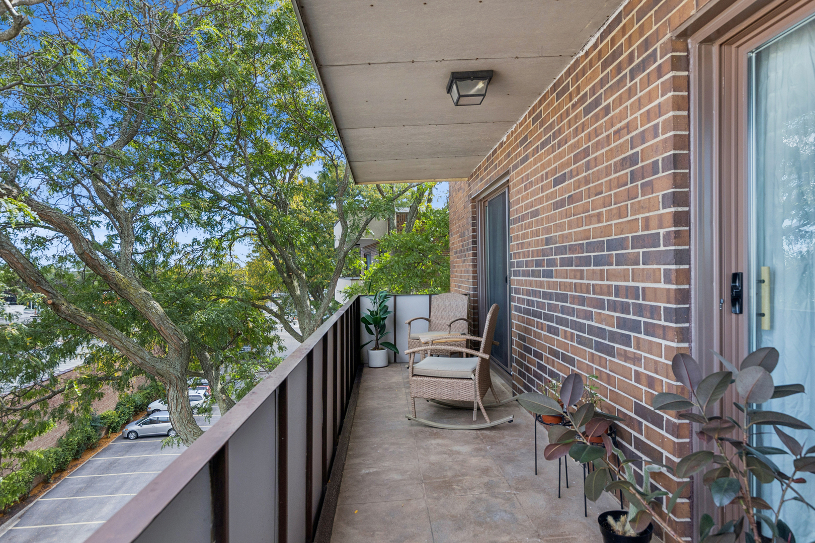 9242 Gross Point Road Unit: 402