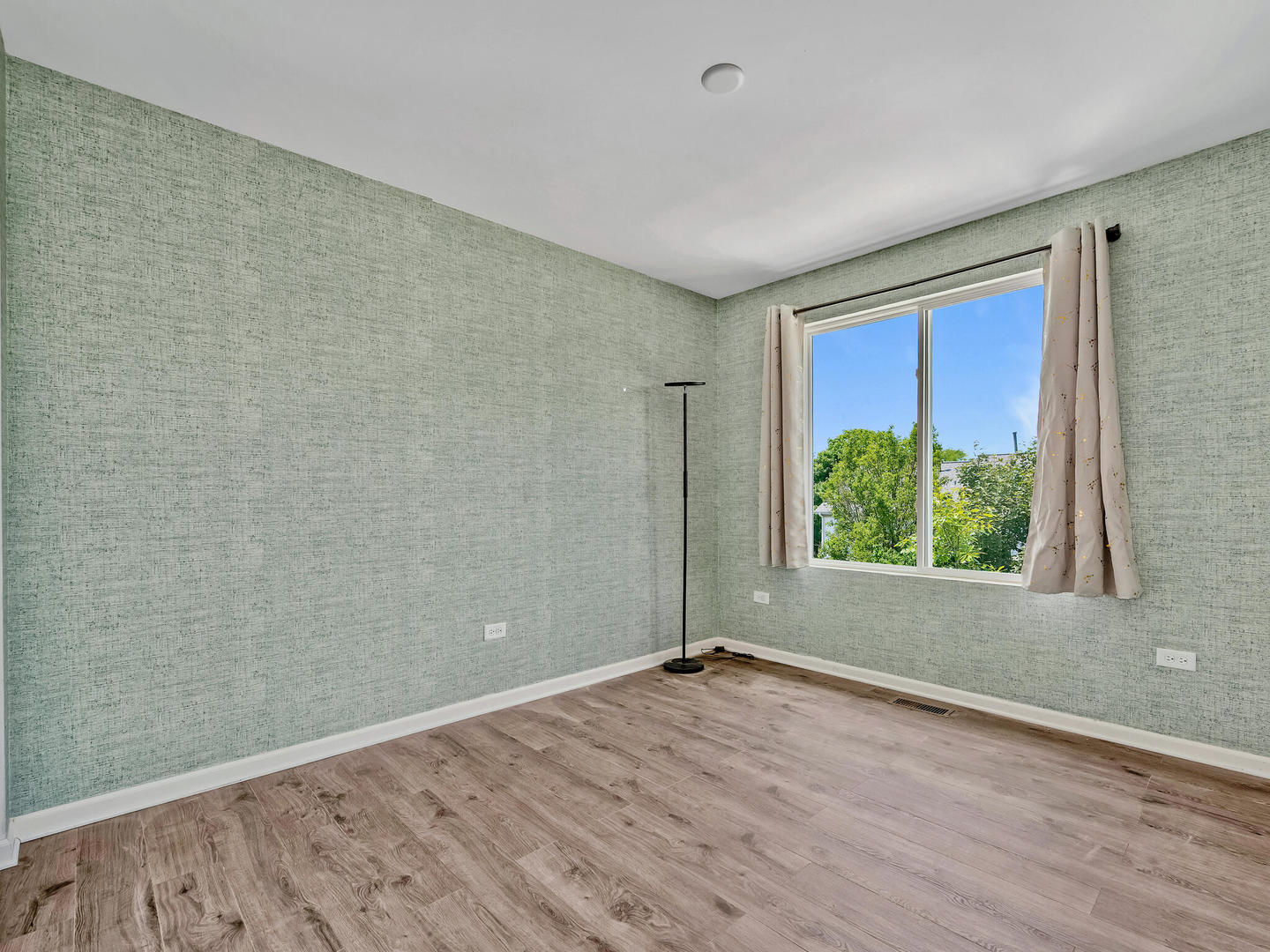 1464 Lakeridge Court Unit: 1464