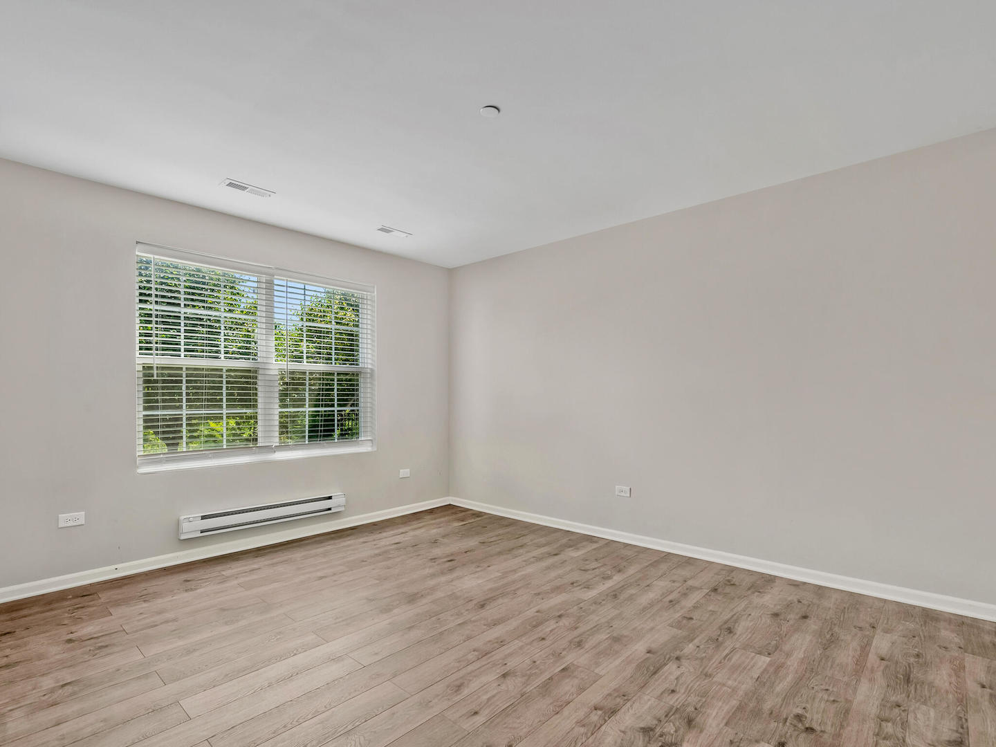 1464 Lakeridge Court Unit: 1464