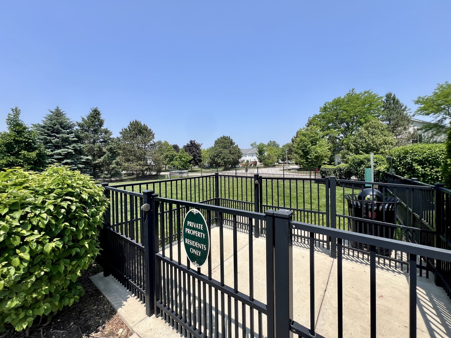 1464 Lakeridge Court Unit: 1464