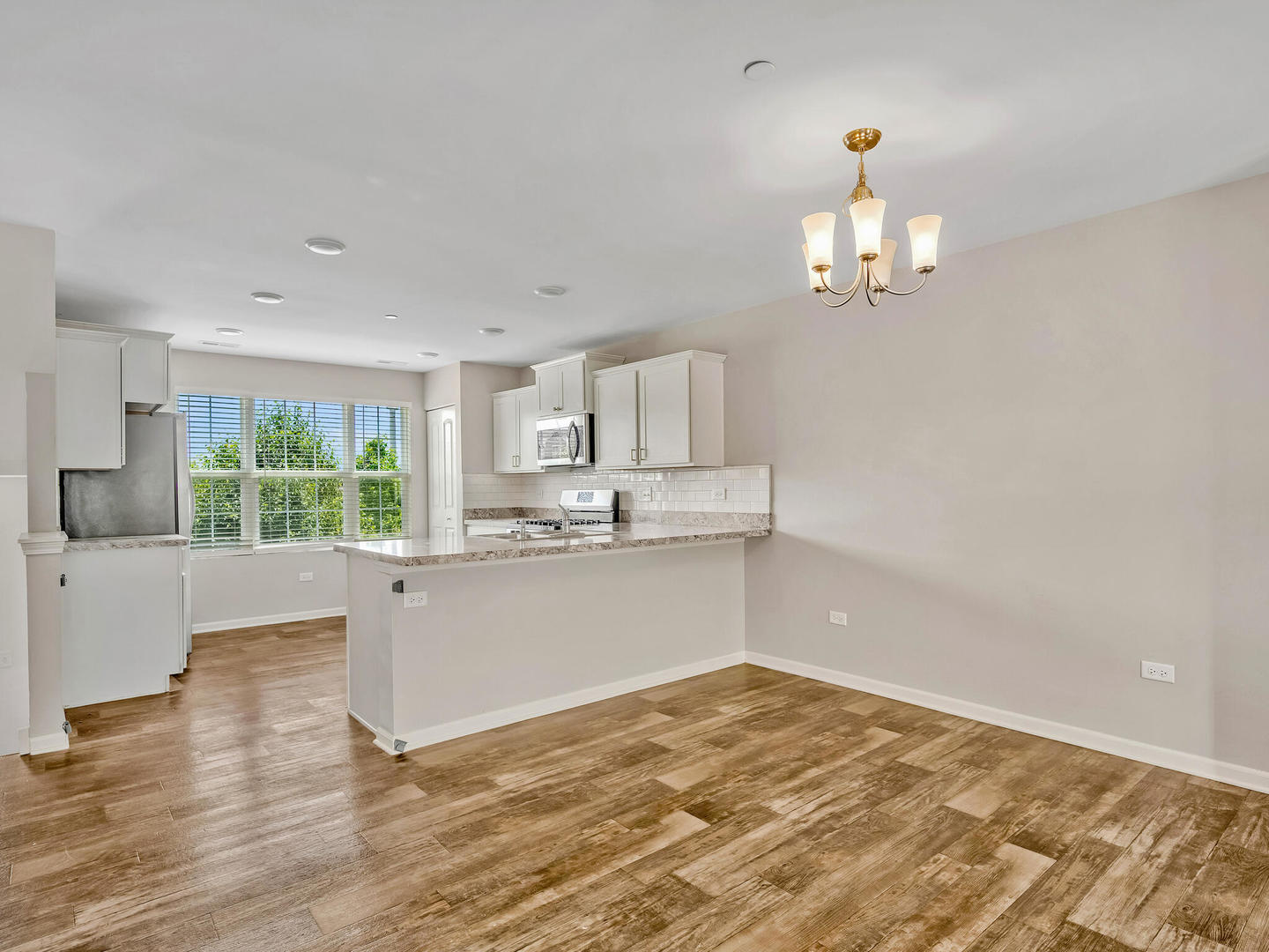 1464 Lakeridge Court Unit: 1464