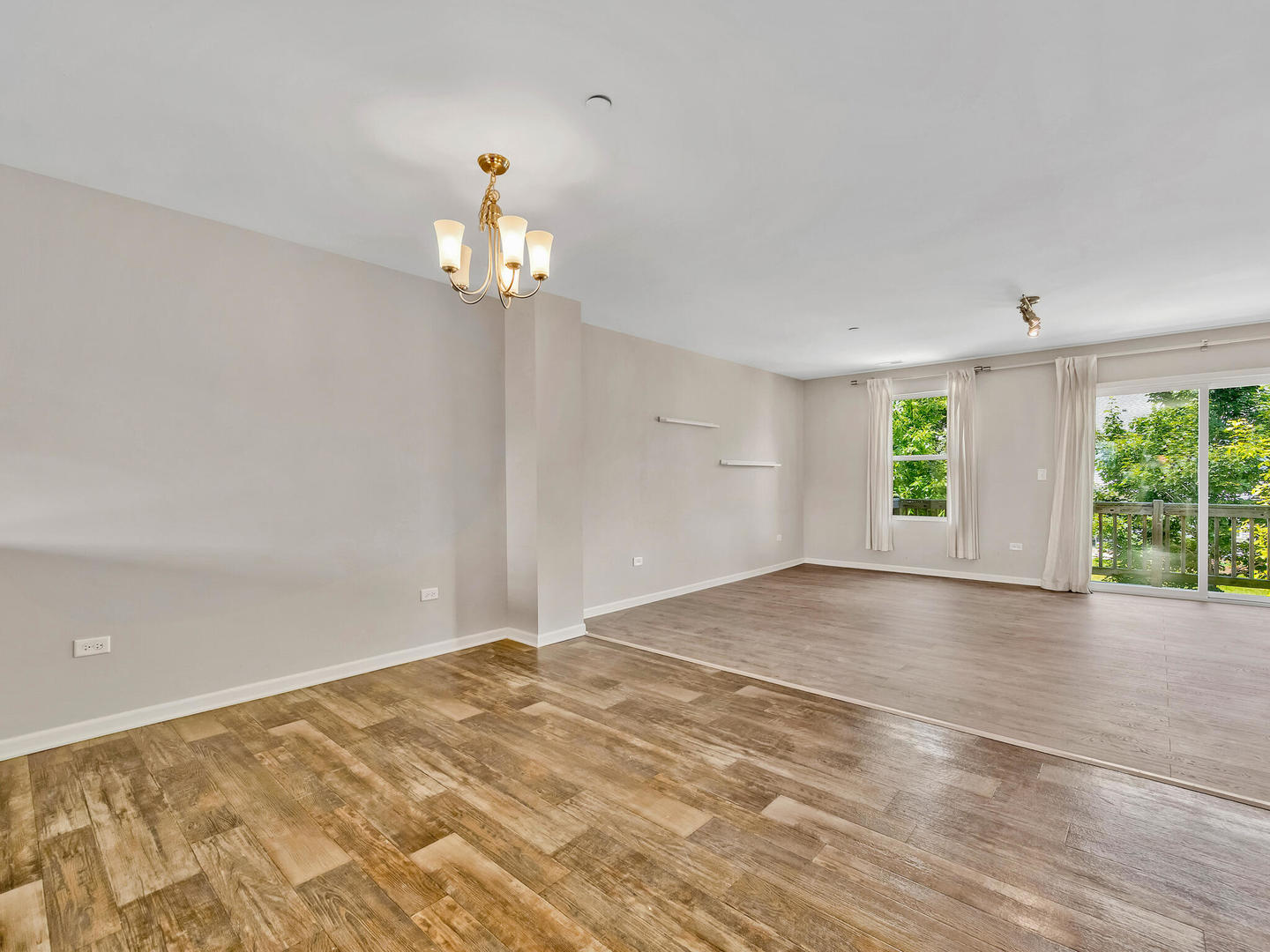 1464 Lakeridge Court Unit: 1464