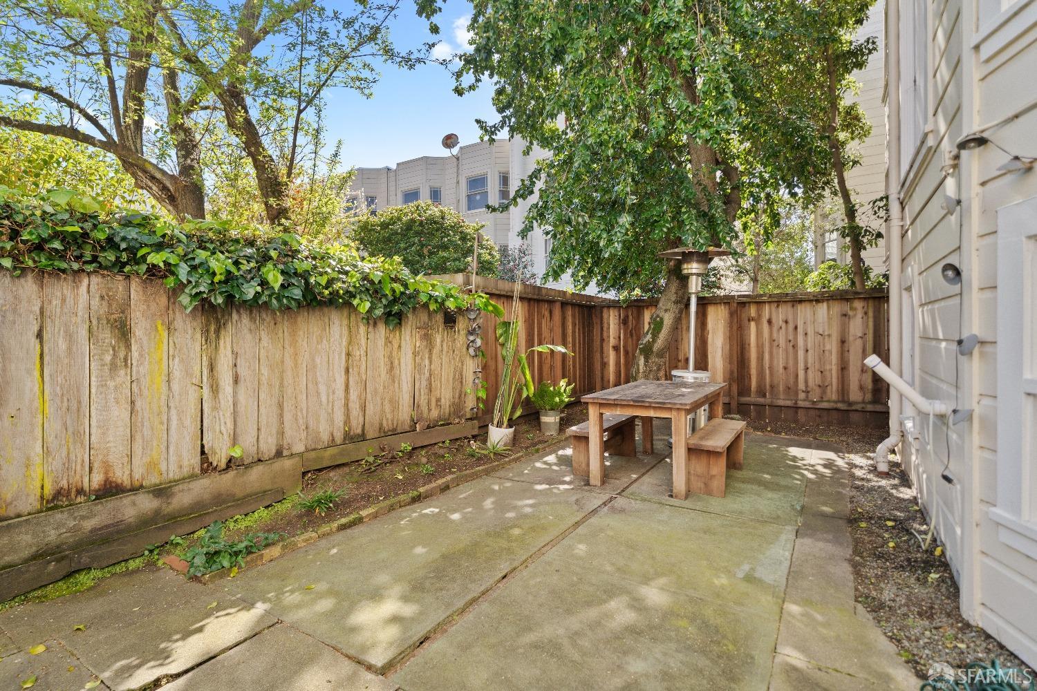 3330 Octavia Street # 1